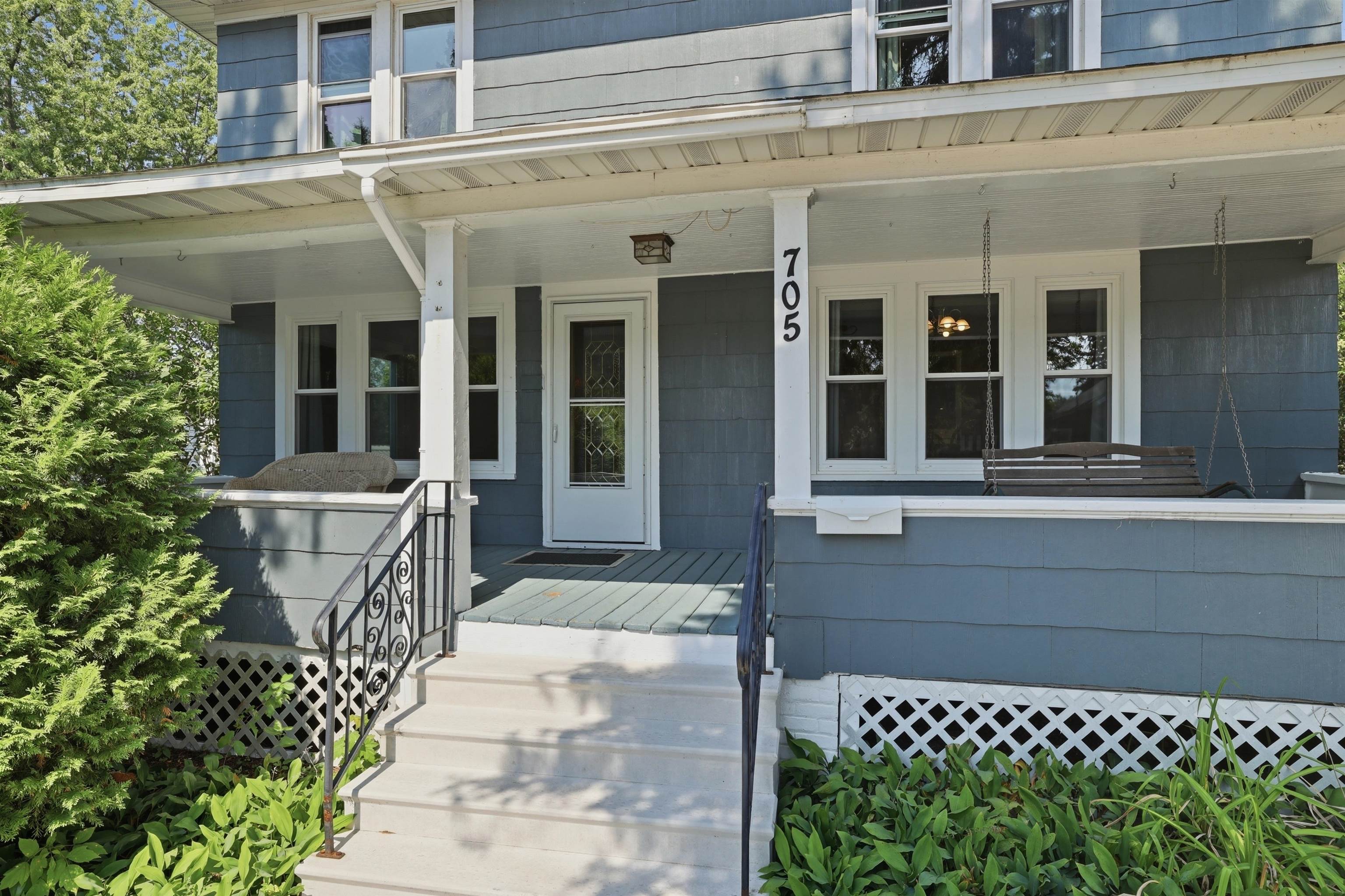 705 4th Street Property Photo 4