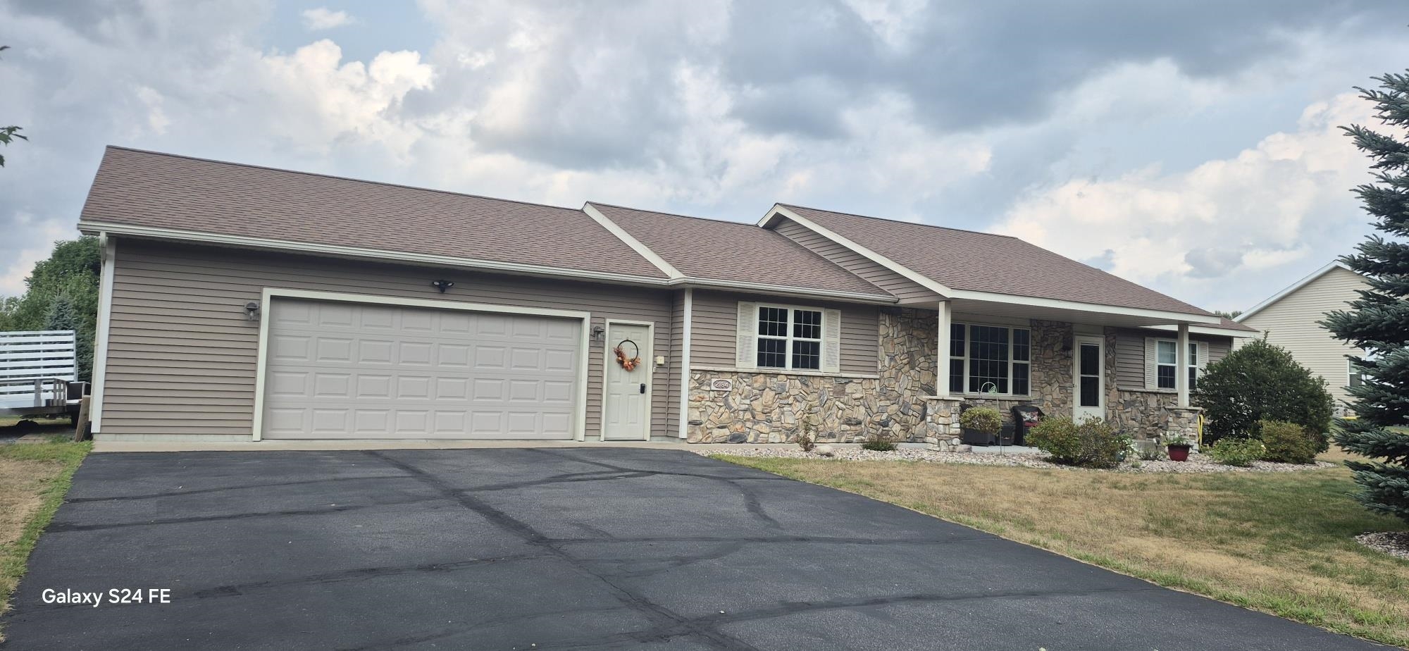 2184 Setter Drive Property Photo 1