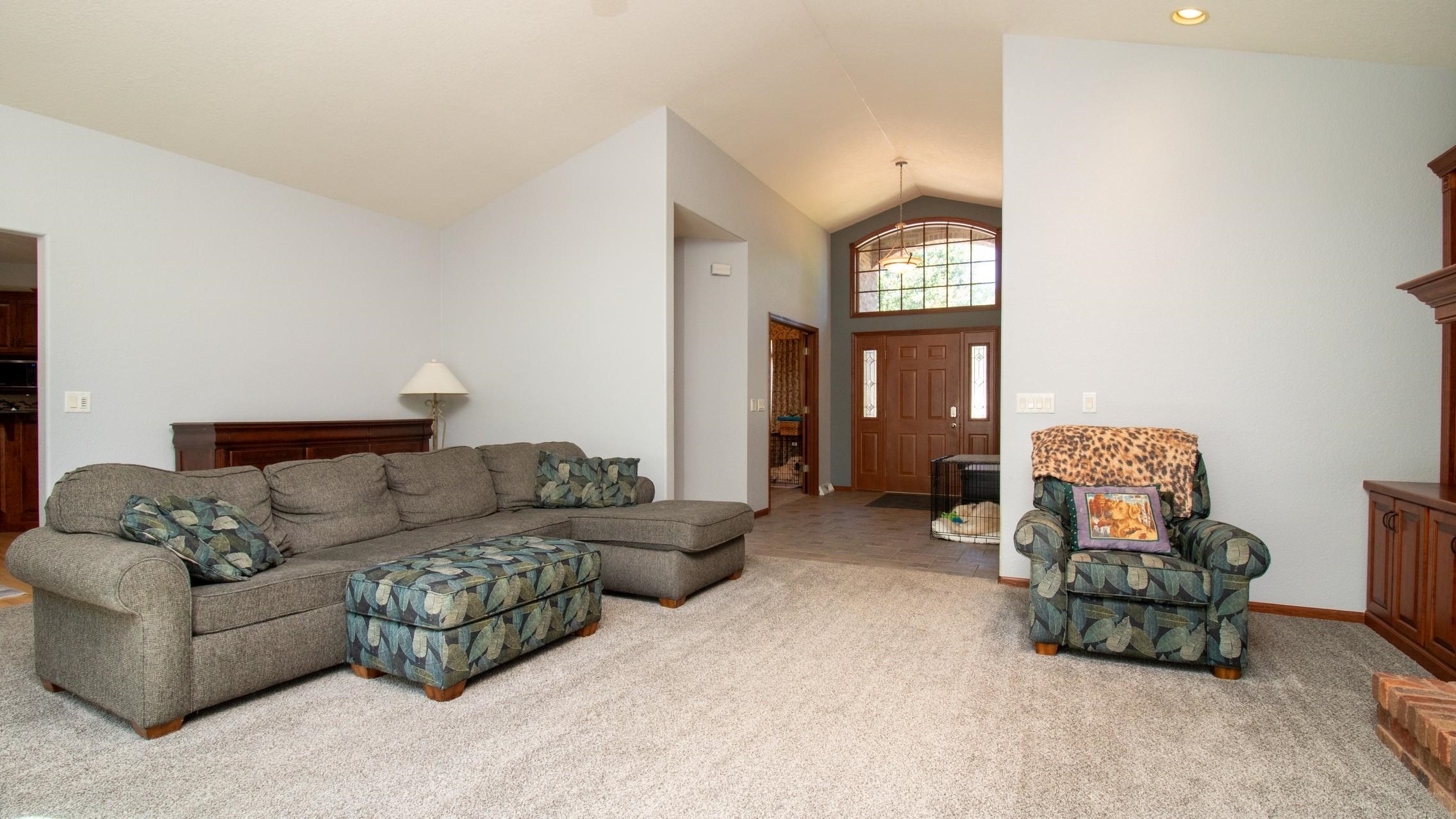 3103 Sandgate Court Property Photo 4