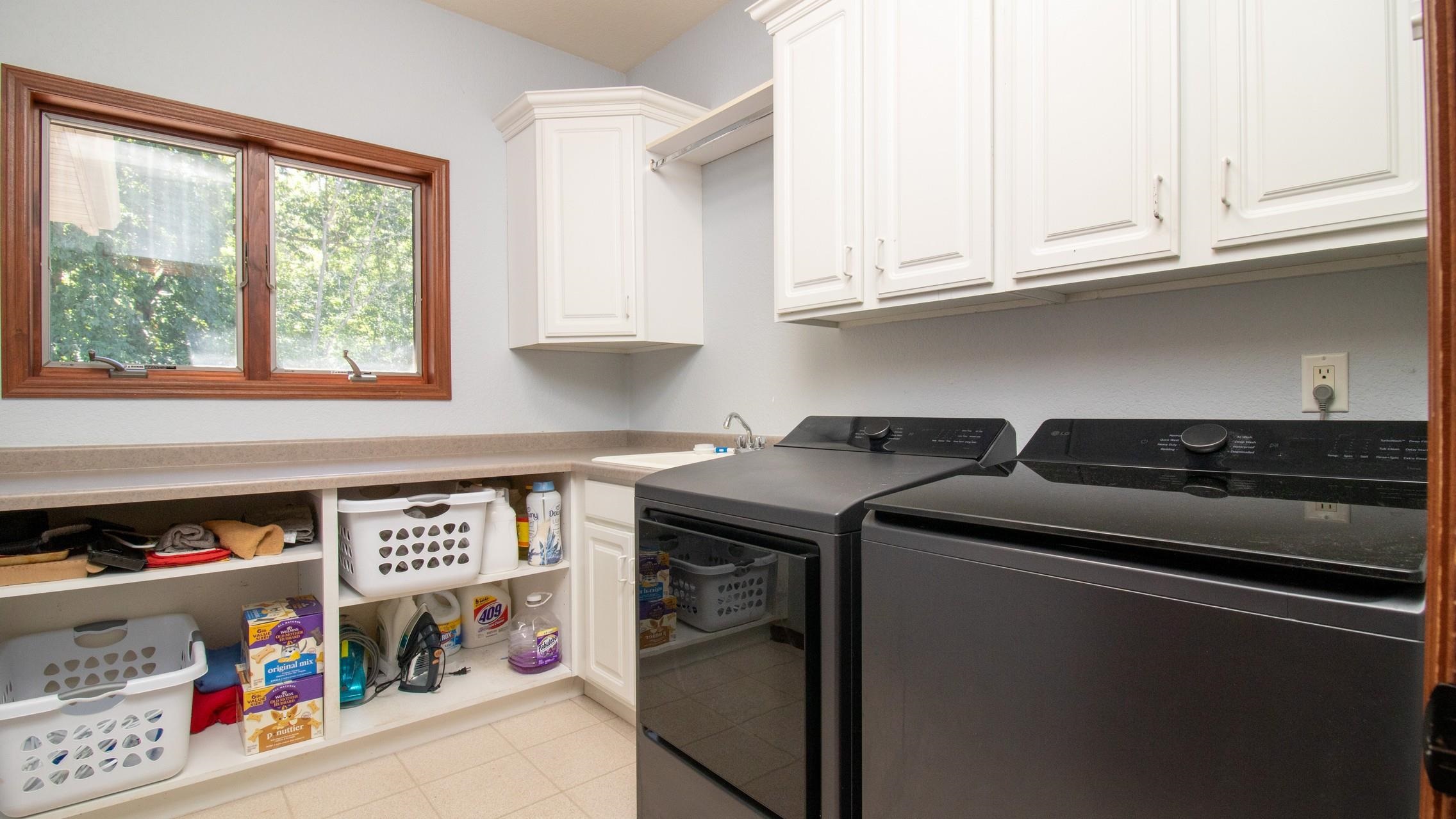 3103 Sandgate Court Property Photo 27