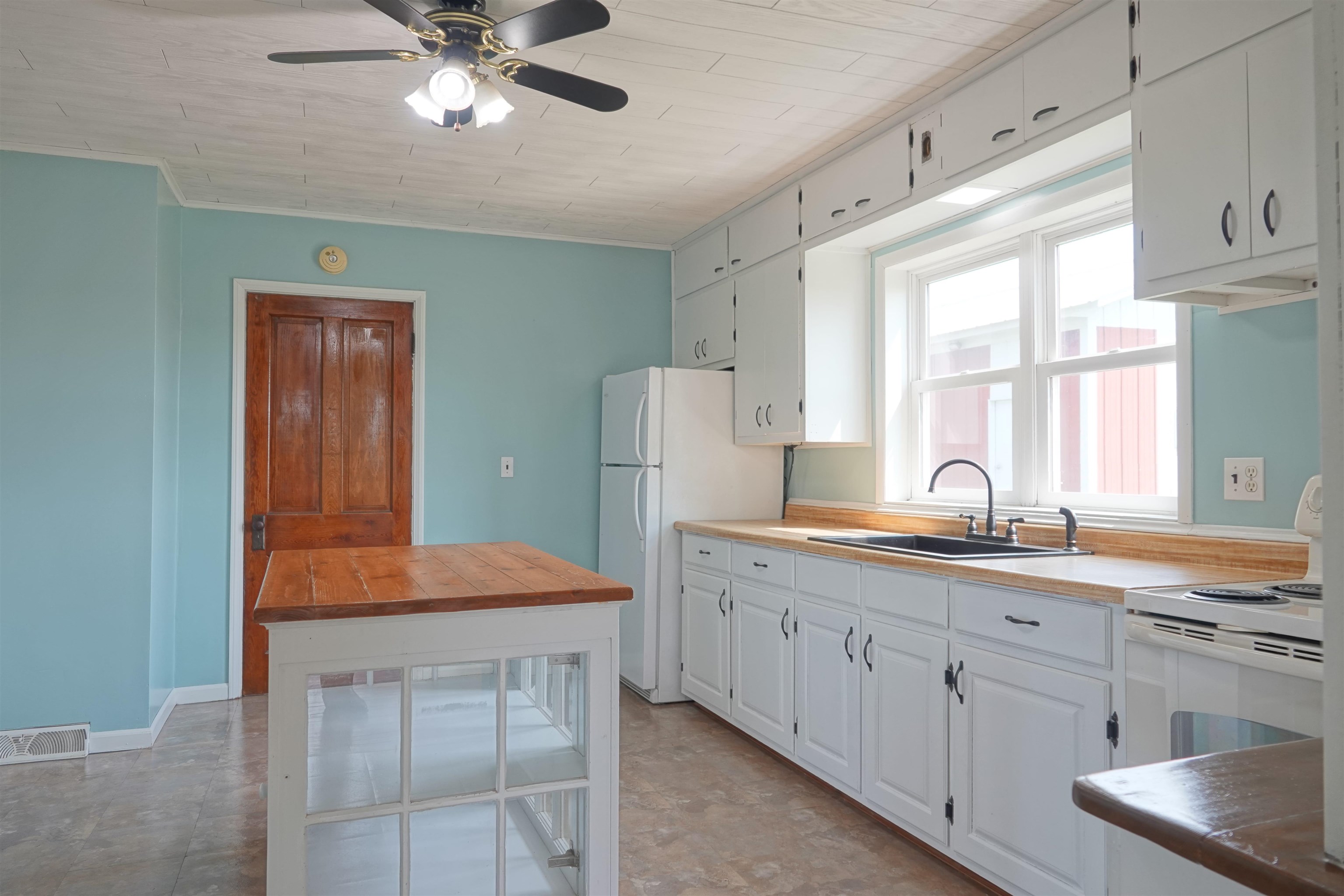 N3928 River Drive Property Photo 5