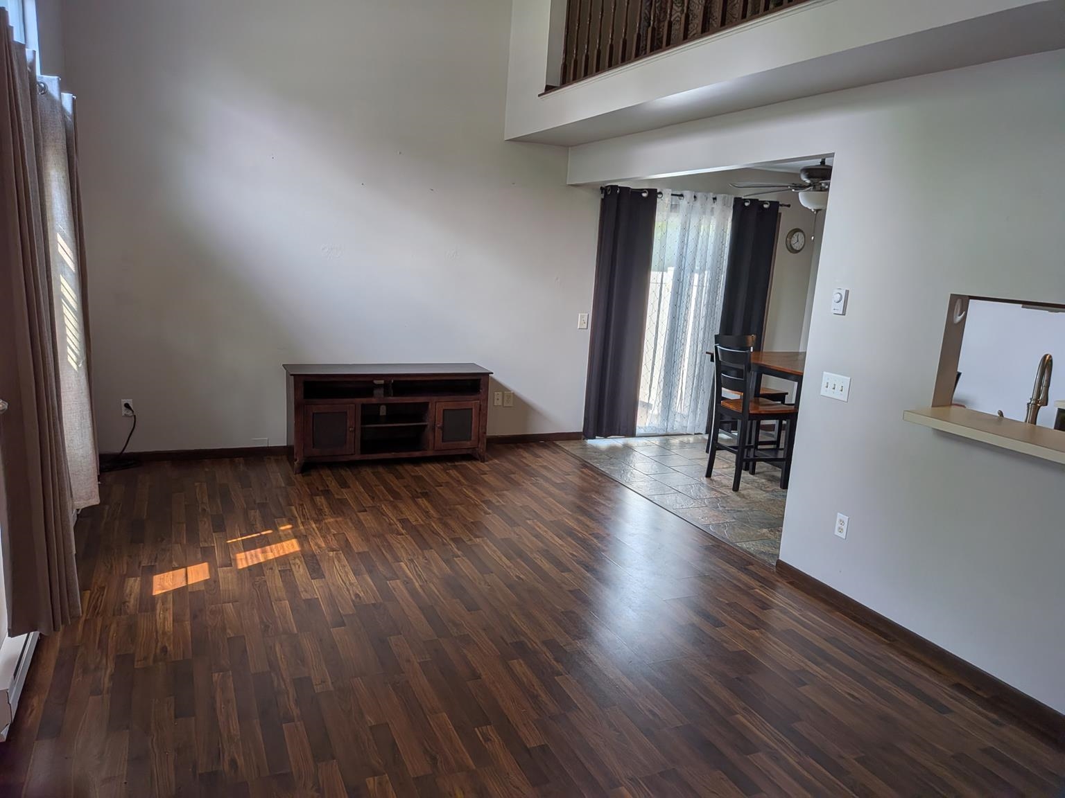 1006 Sawyer Drive Property Photo 2