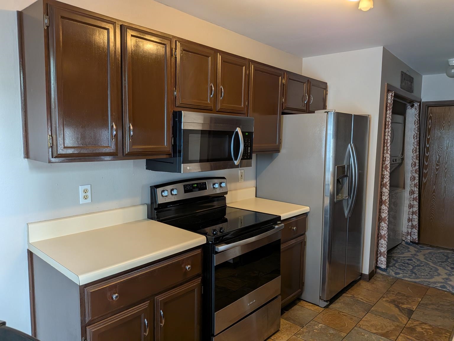 1006 Sawyer Drive Property Photo 6