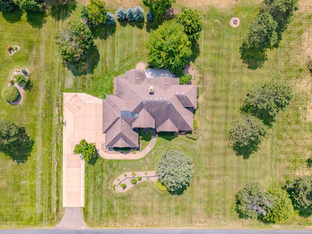 145839 Walden Boulevard Property Photo 59