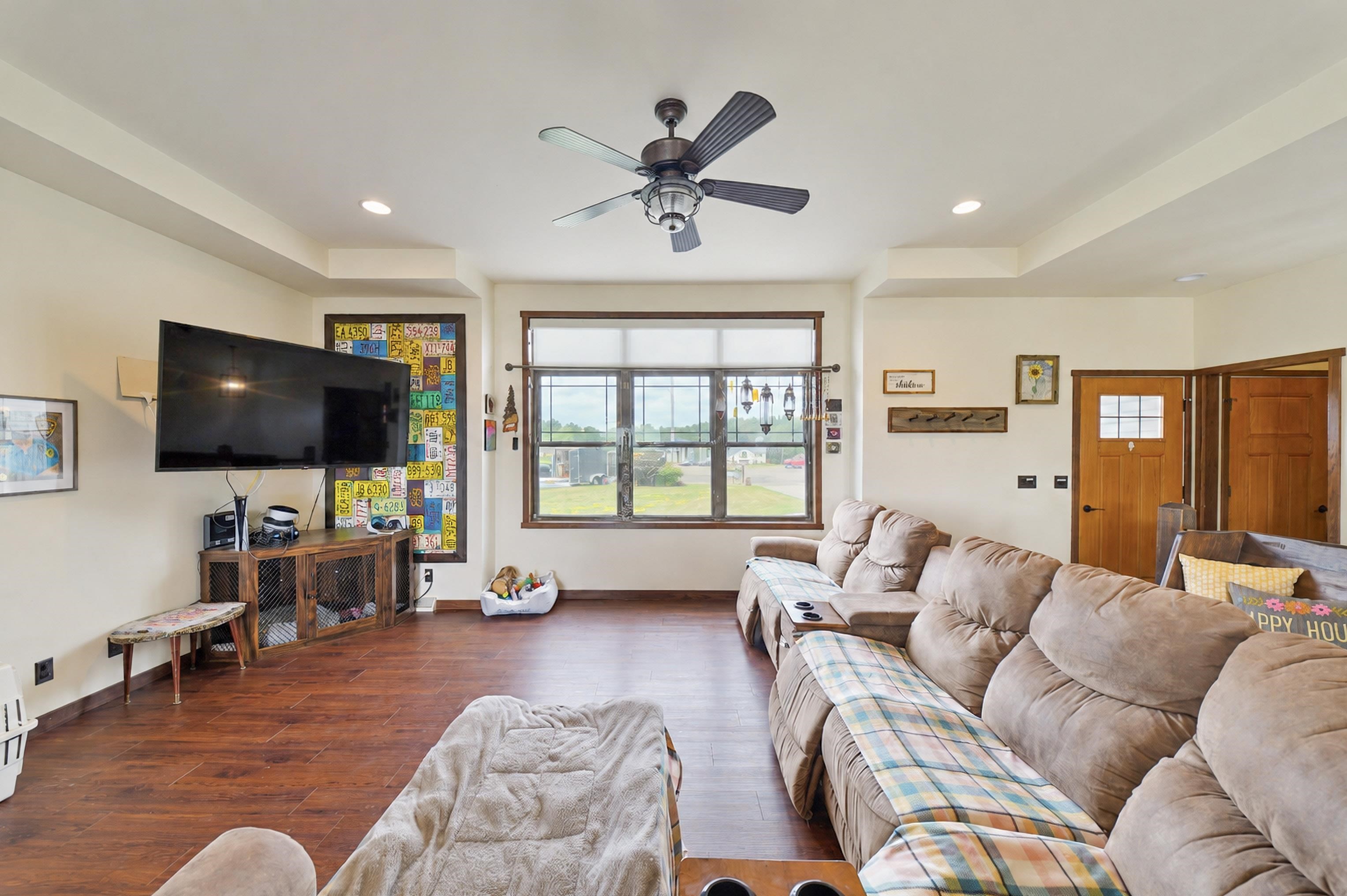 1409 Ellen Court Property Photo 5