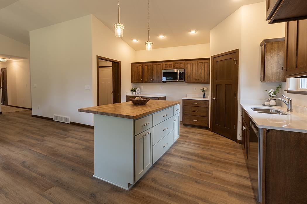 236 Cedar Haven Trail Property Photo 12