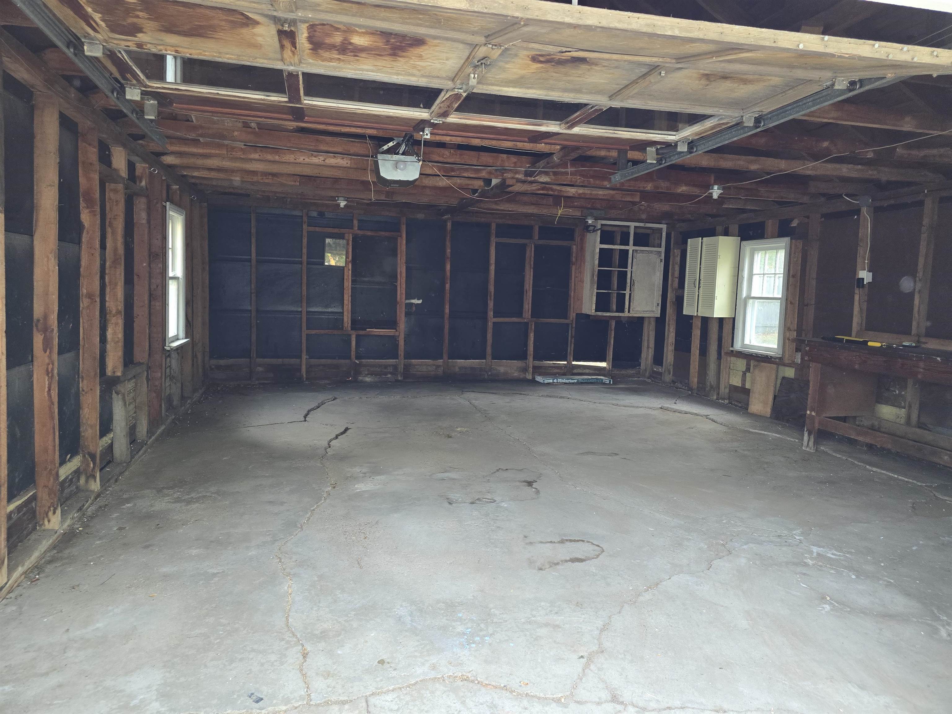 1206 S 8th Avenue Property Photo 3