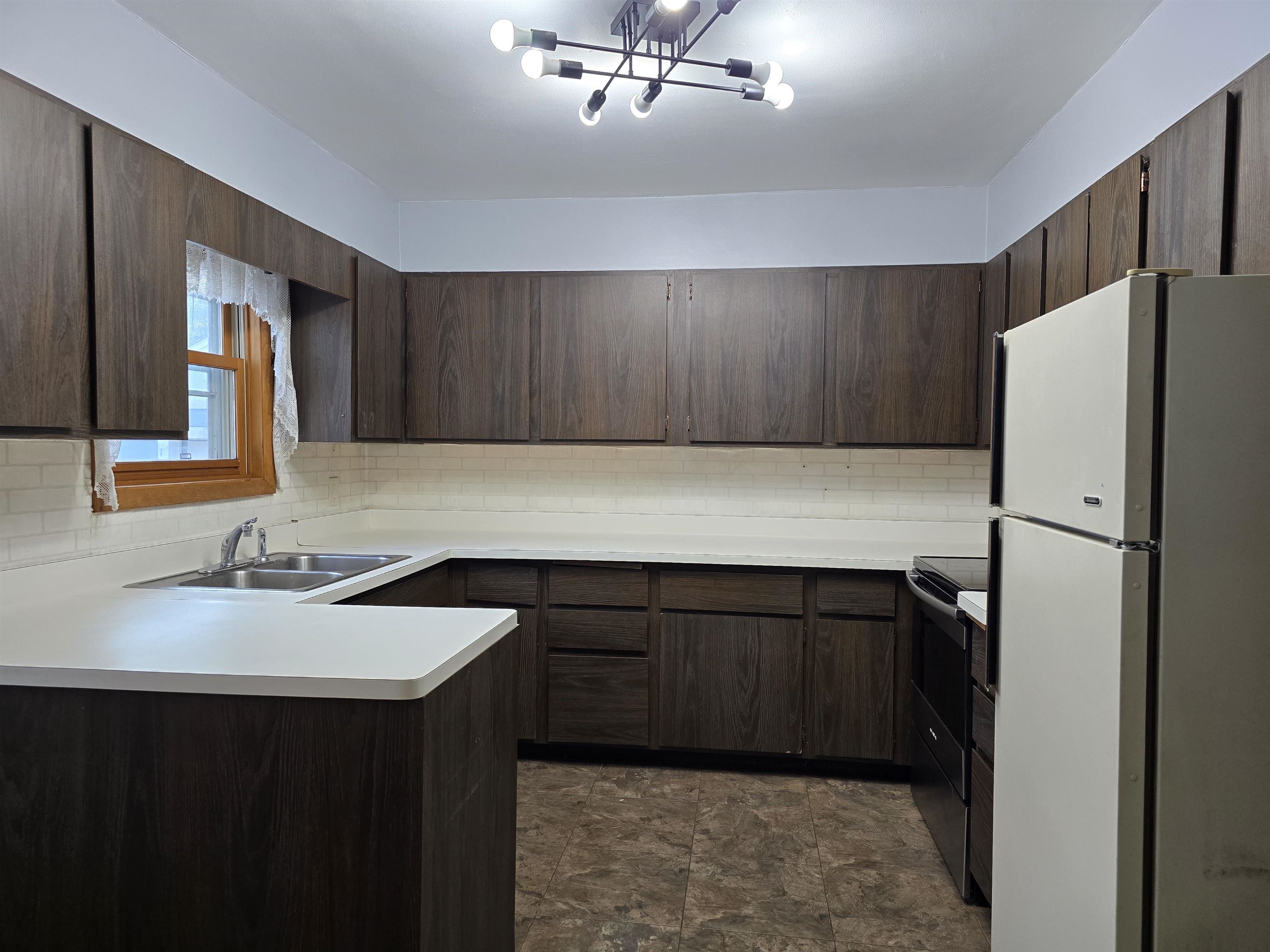 1206 S 8th Avenue Property Photo 6