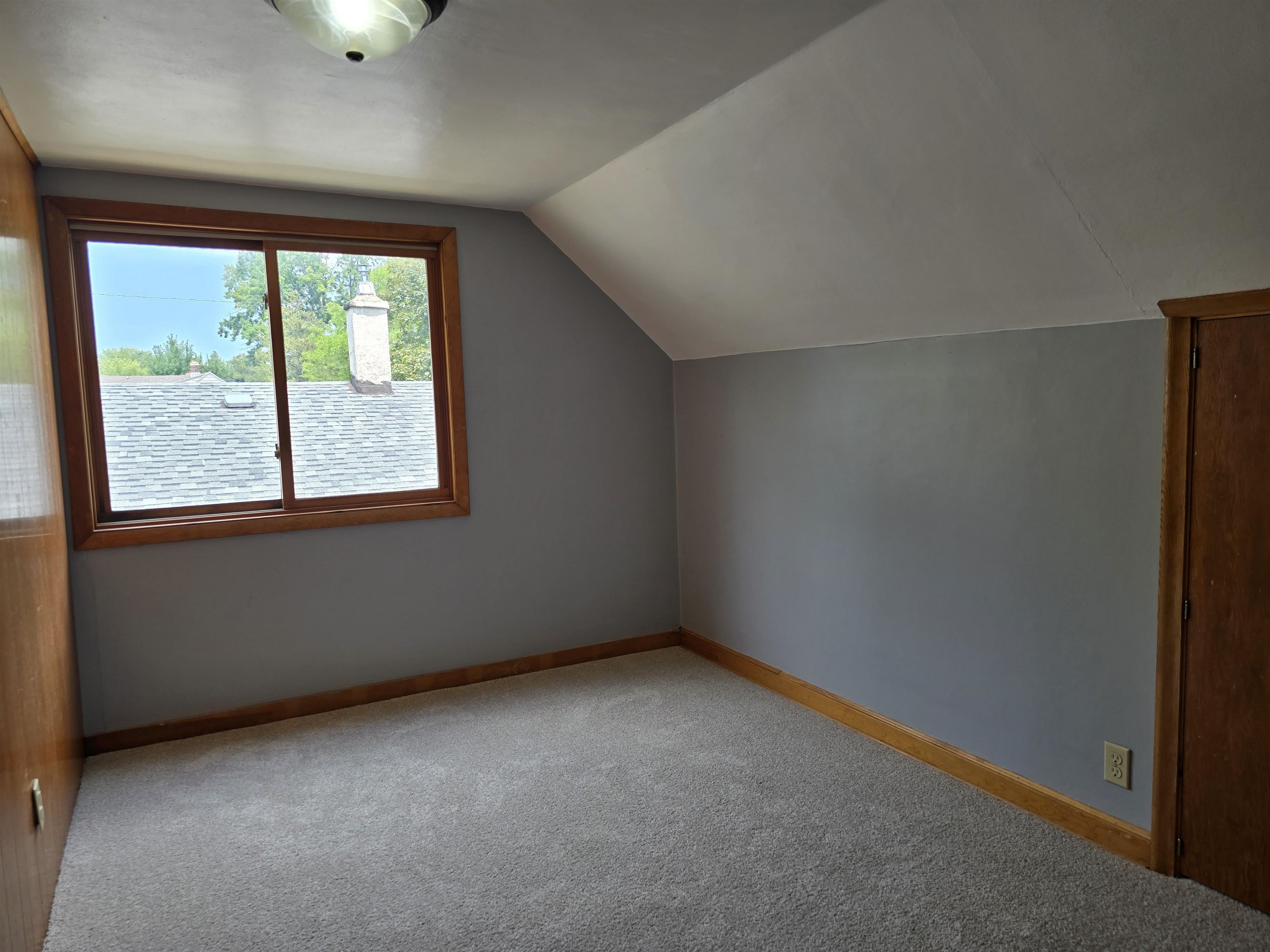 1206 S 8th Avenue Property Photo 12