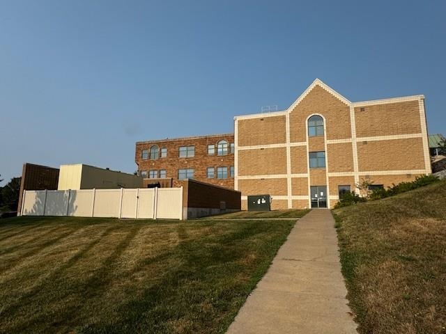 3000 Westhill Drive Property Photo 2