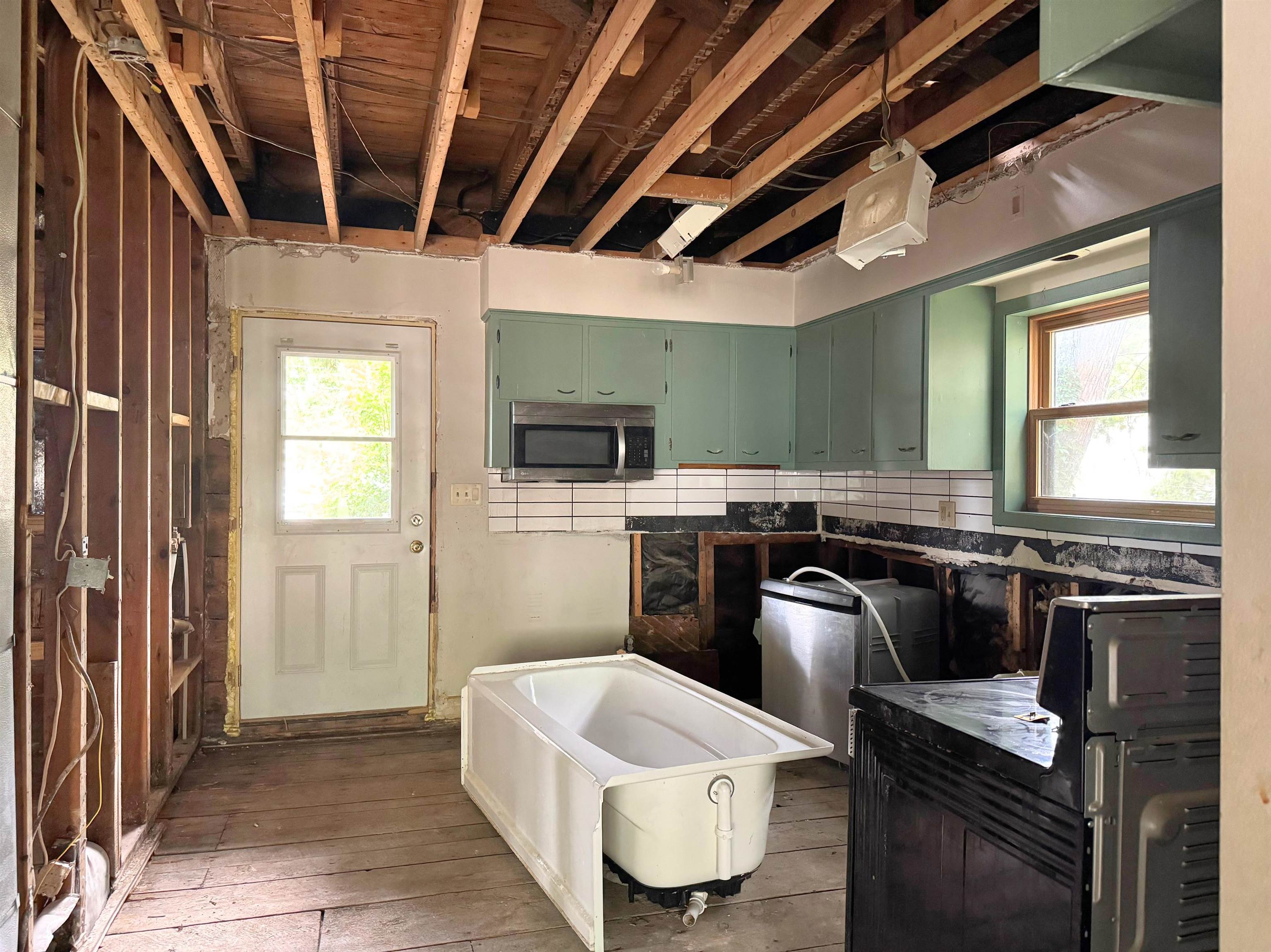 731 Jackson Street Property Photo 4