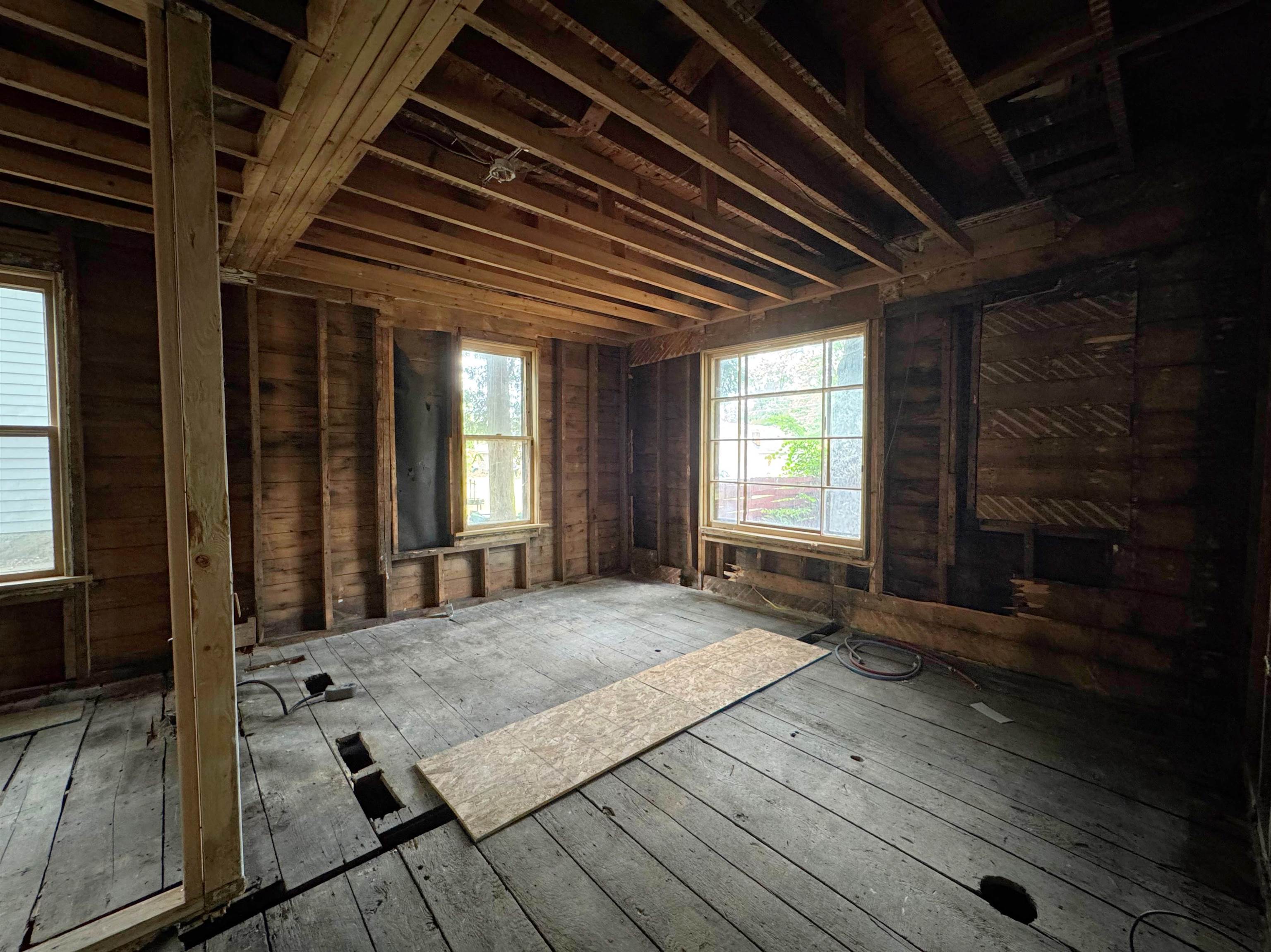731 Jackson Street Property Photo 12