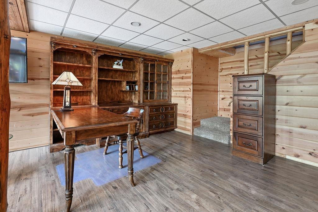 10041 Pine Tree Trail Property Photo 32