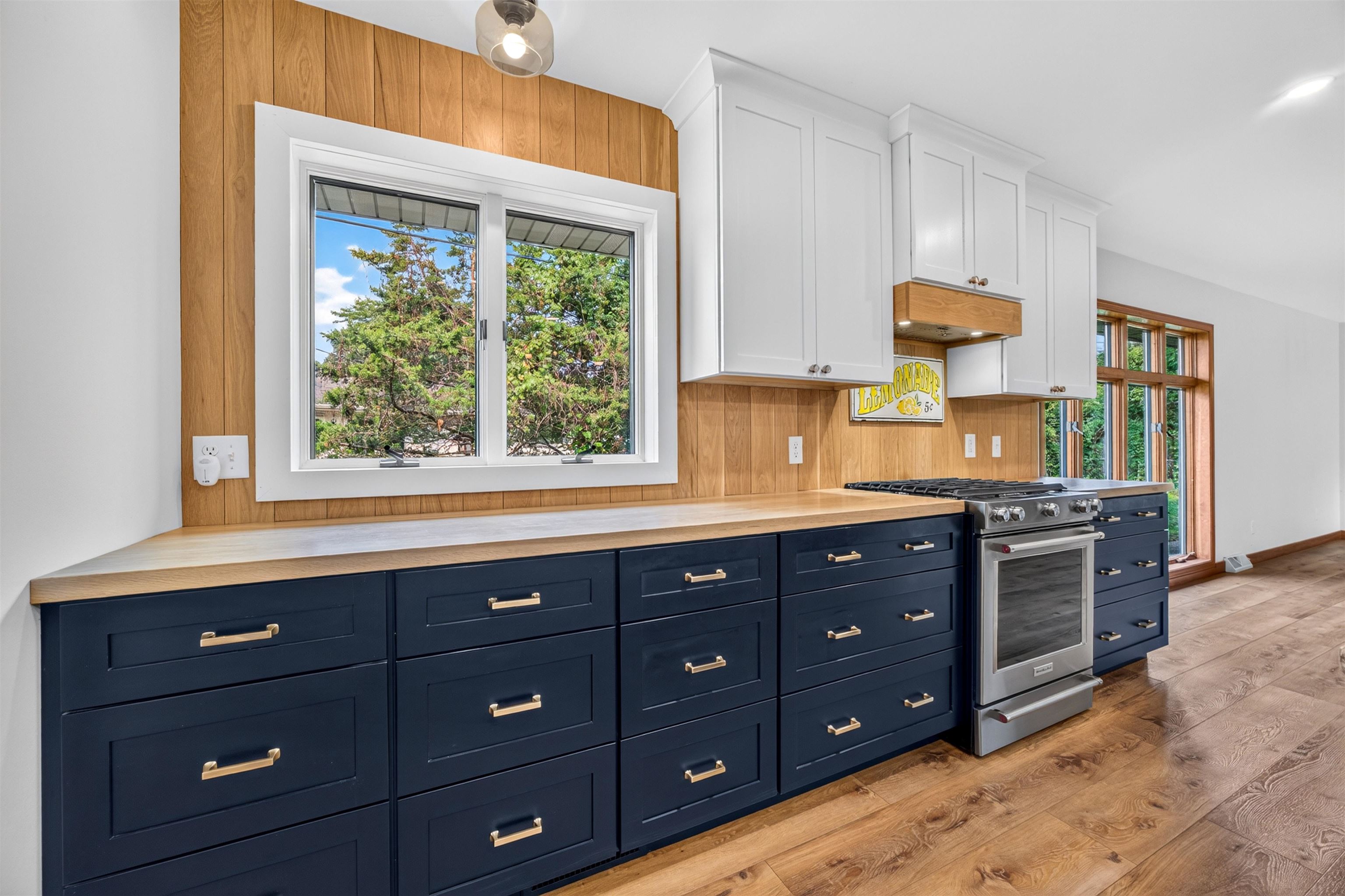 1016 Sunset Boulevard Property Photo 7