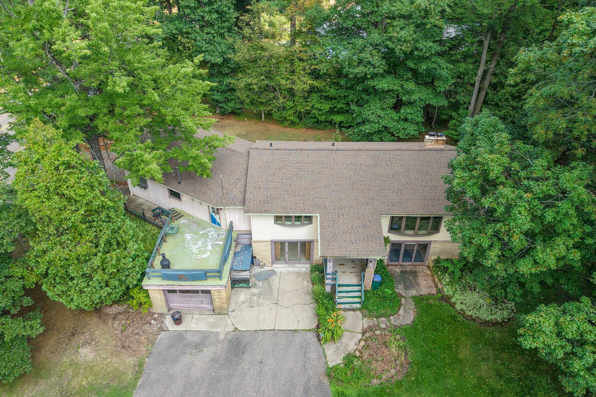 641 Seneca Road Property Photo 4