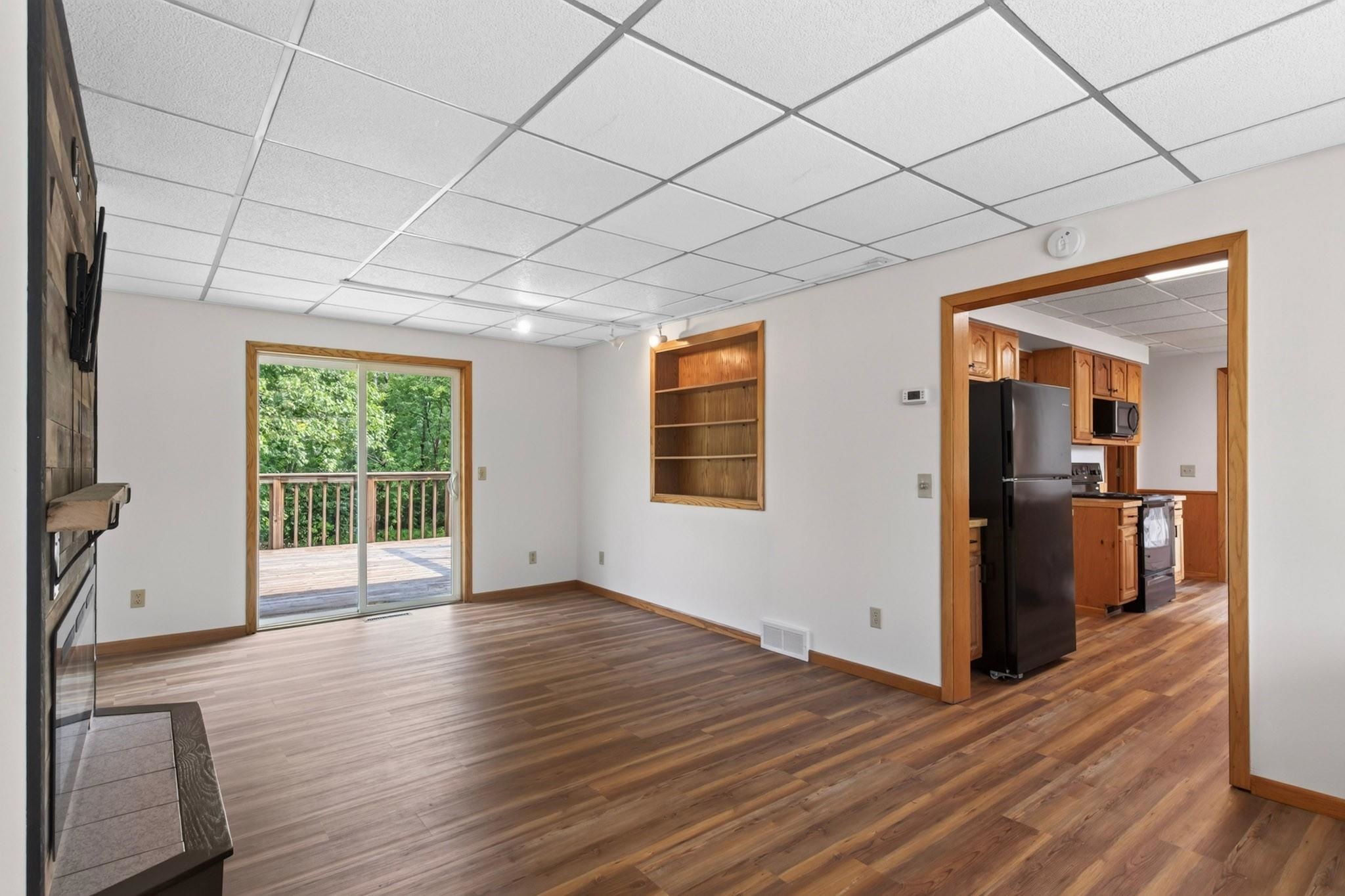 1736 Greenfield Avenue Property Photo 14