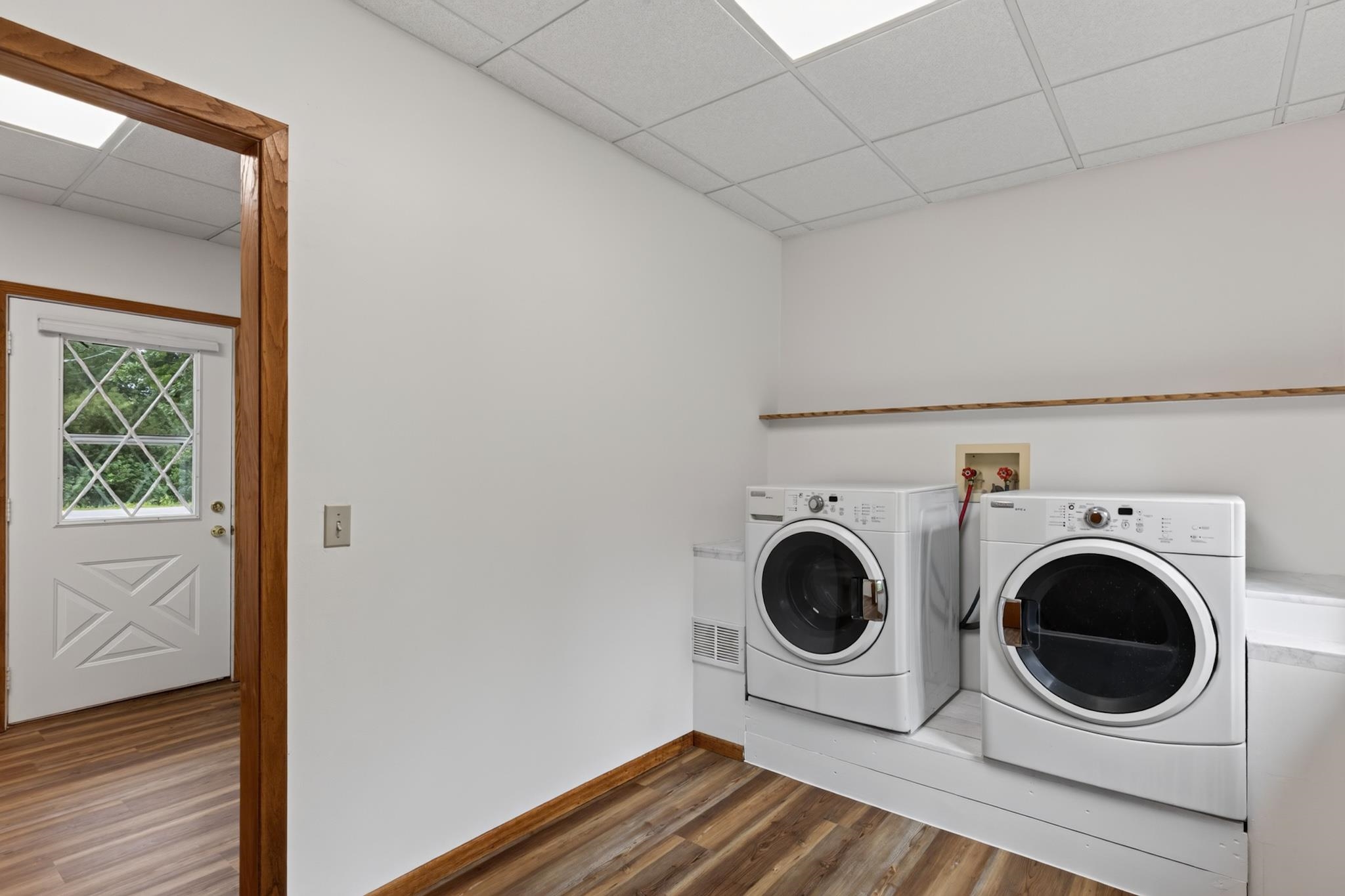 1736 Greenfield Avenue Property Photo 22