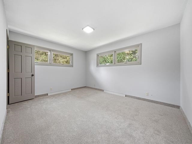 900 S Adams Avenue Property Photo 18