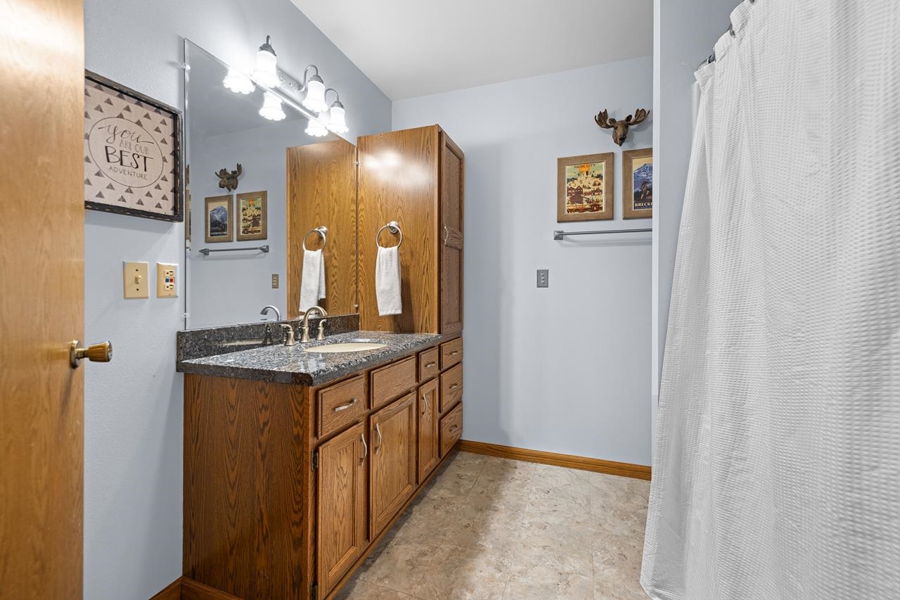 225400 Indigo Drive Property Photo 43
