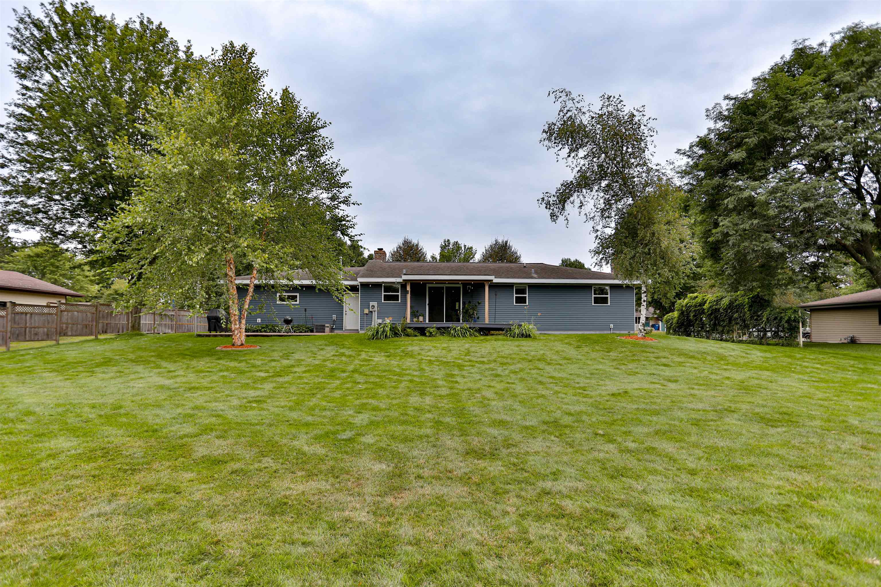 1822 Norway Lane Property Photo 4