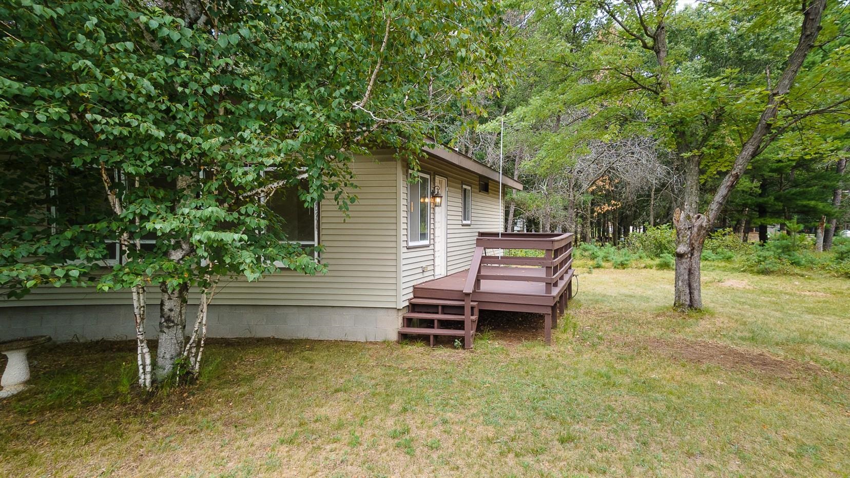 930 East Court Property Photo 32