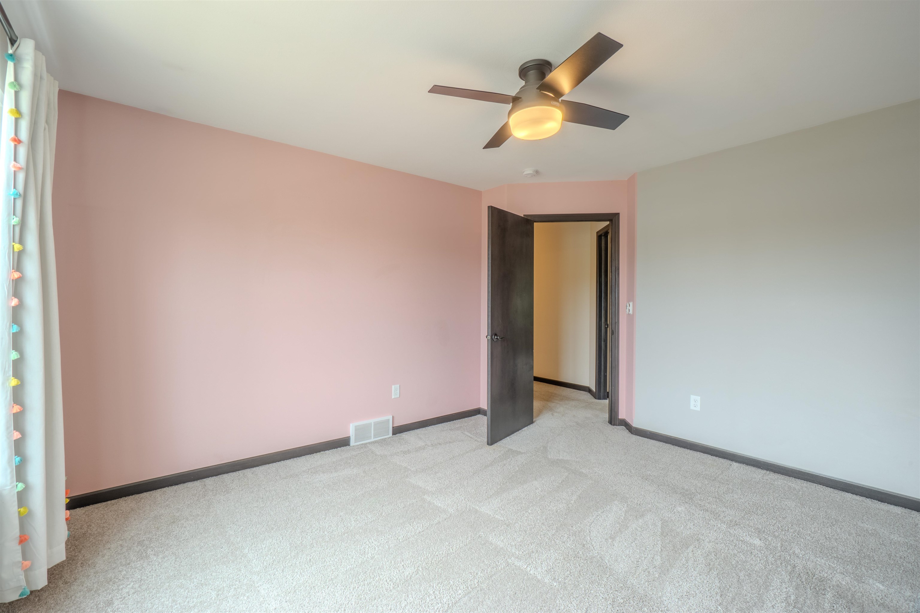 4906 Quirt Sann Drive Property Photo 24