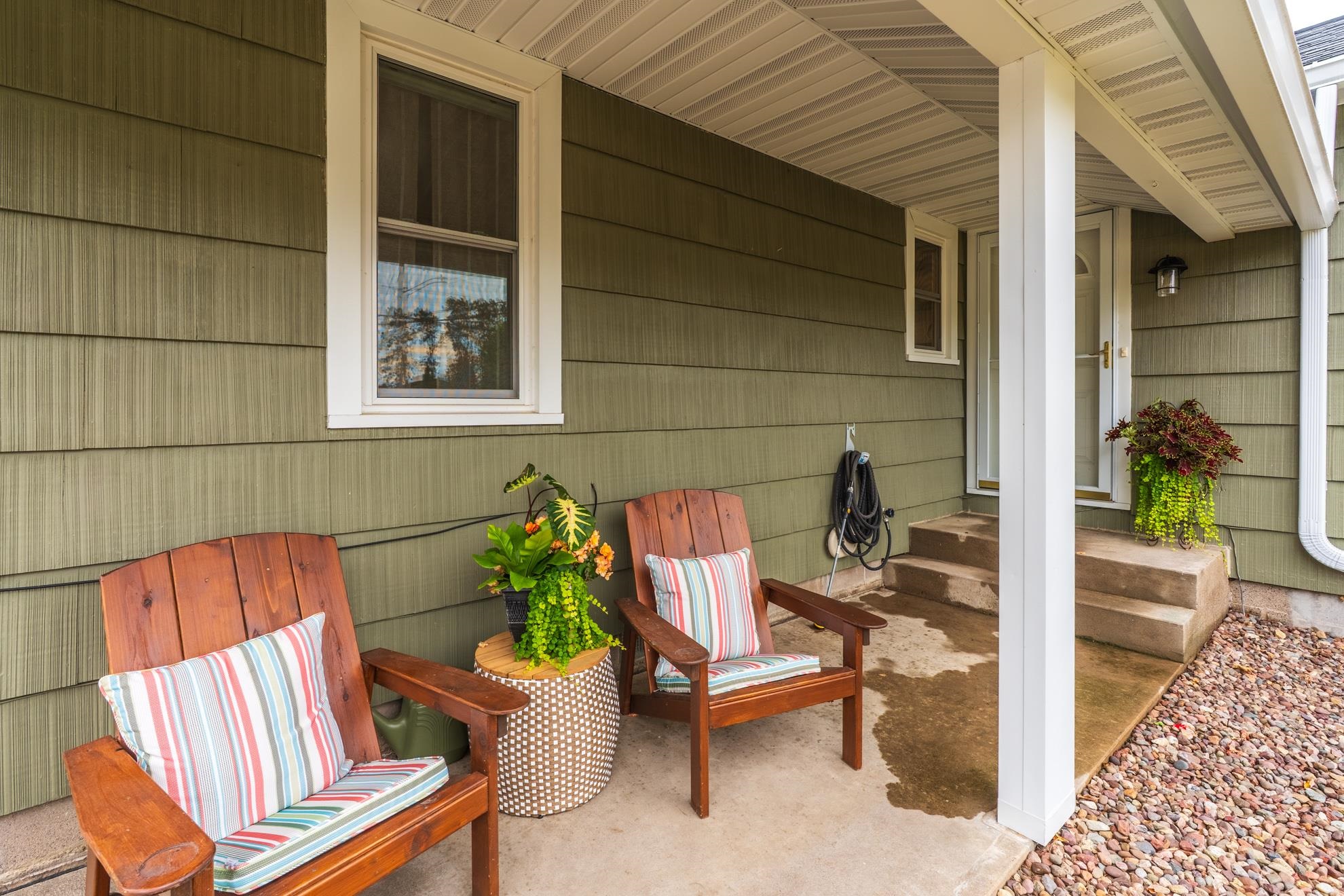 151611 Robin Lane Property Photo 4