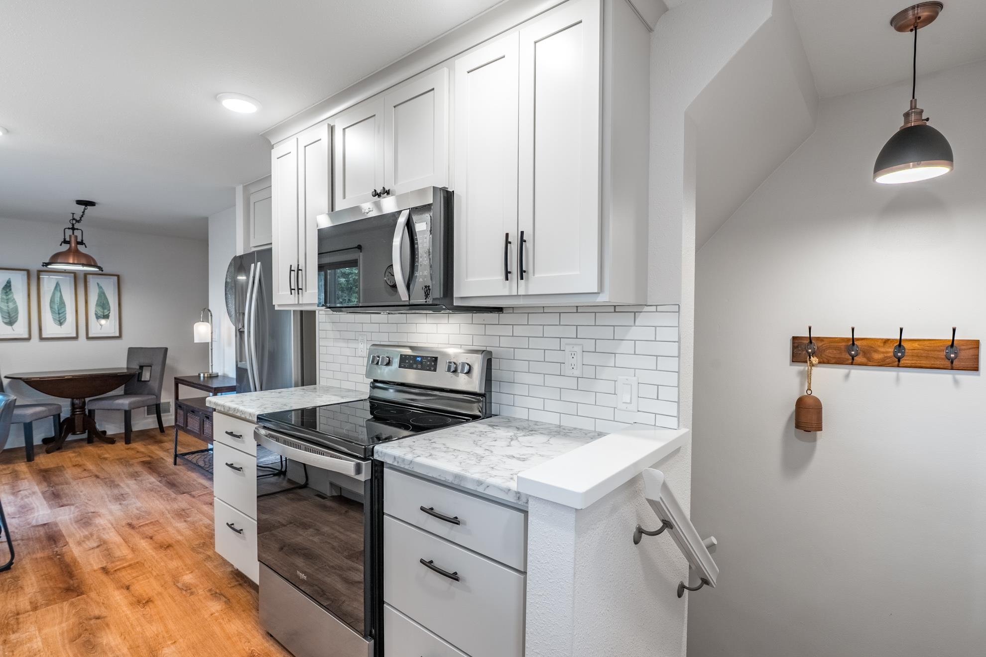 151611 Robin Lane Property Photo 6