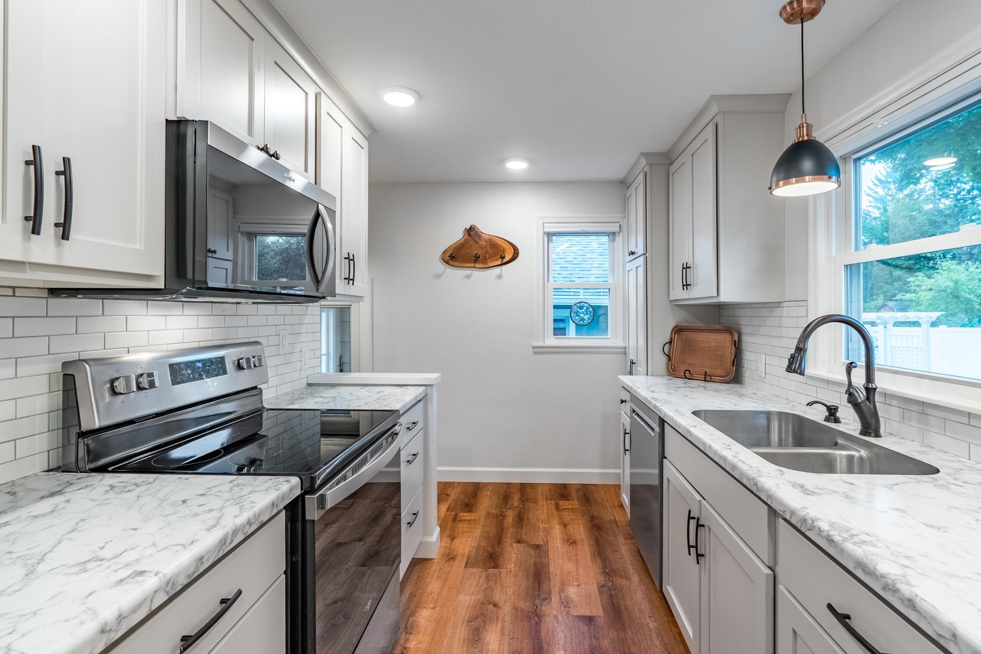151611 Robin Lane Property Photo 9