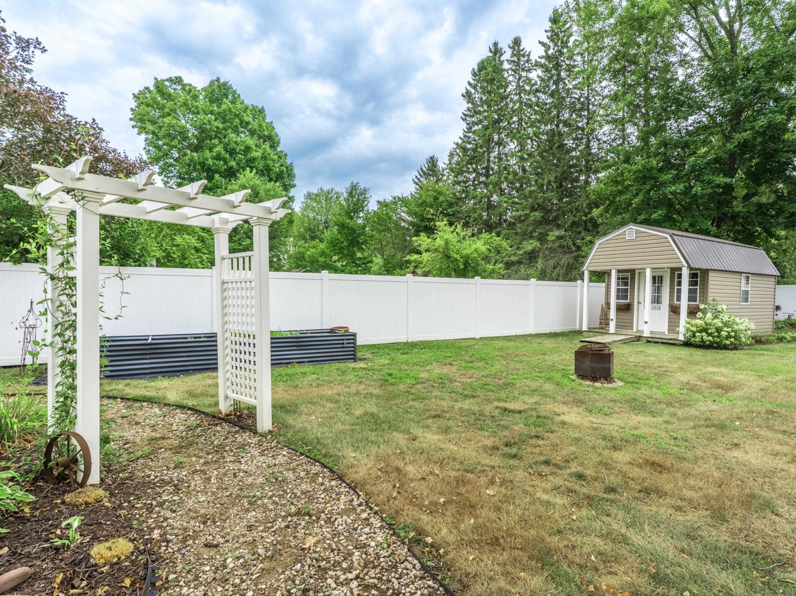 151611 Robin Lane Property Photo 46