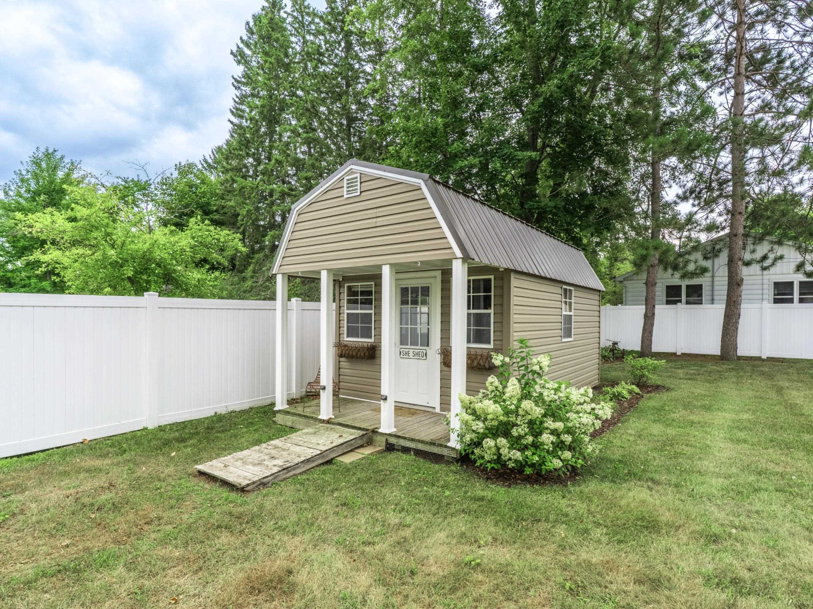 151611 Robin Lane Property Photo 47