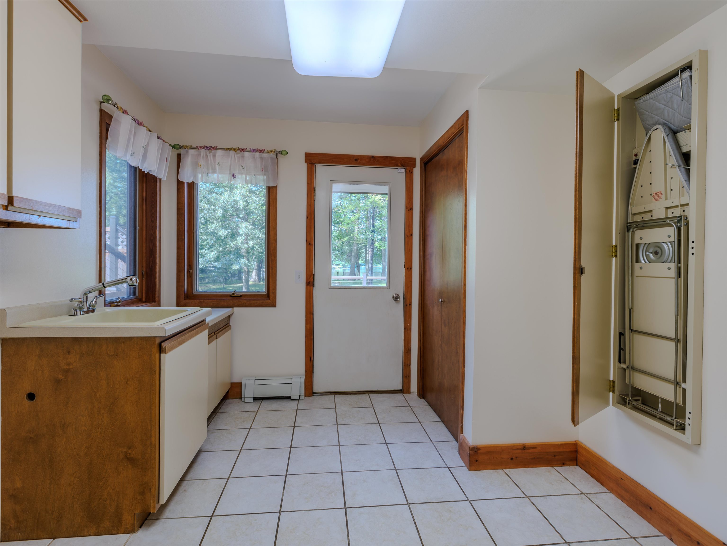 3125 Dans Drive Property Photo 10