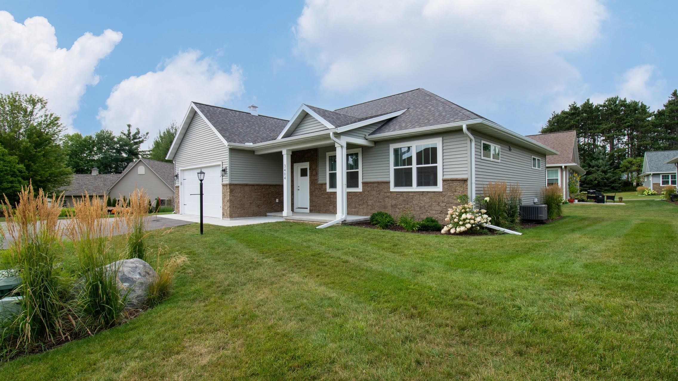 3404 Caesars Court Property Photo 2