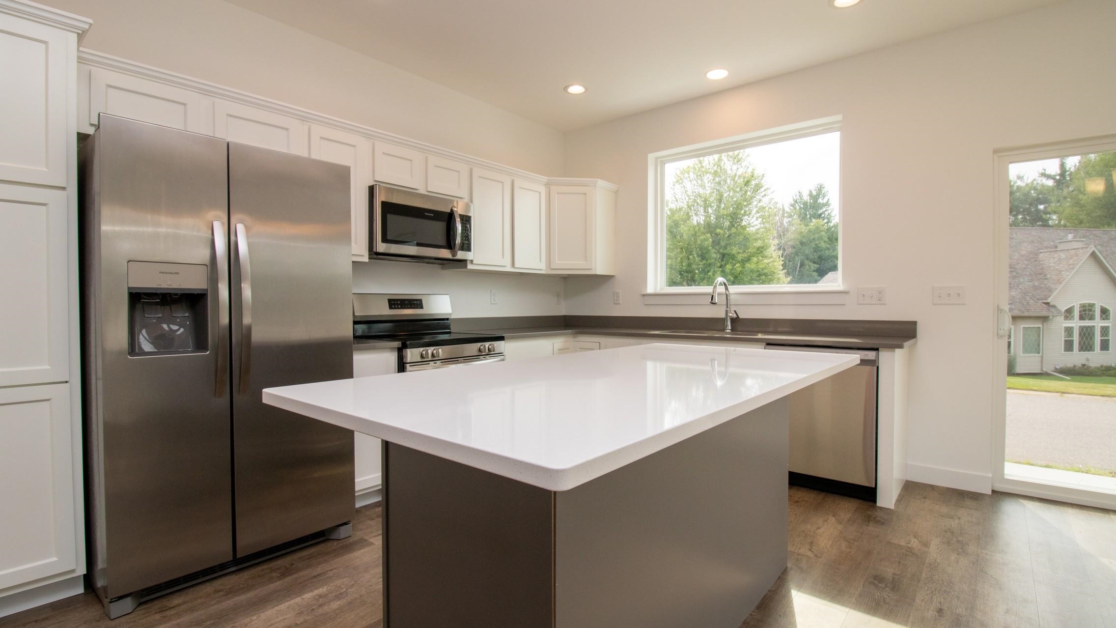 3404 Caesars Court Property Photo 11