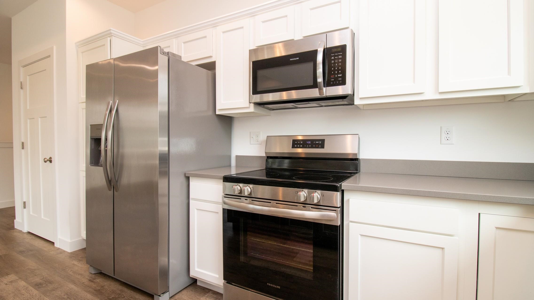3404 Caesars Court Property Photo 12