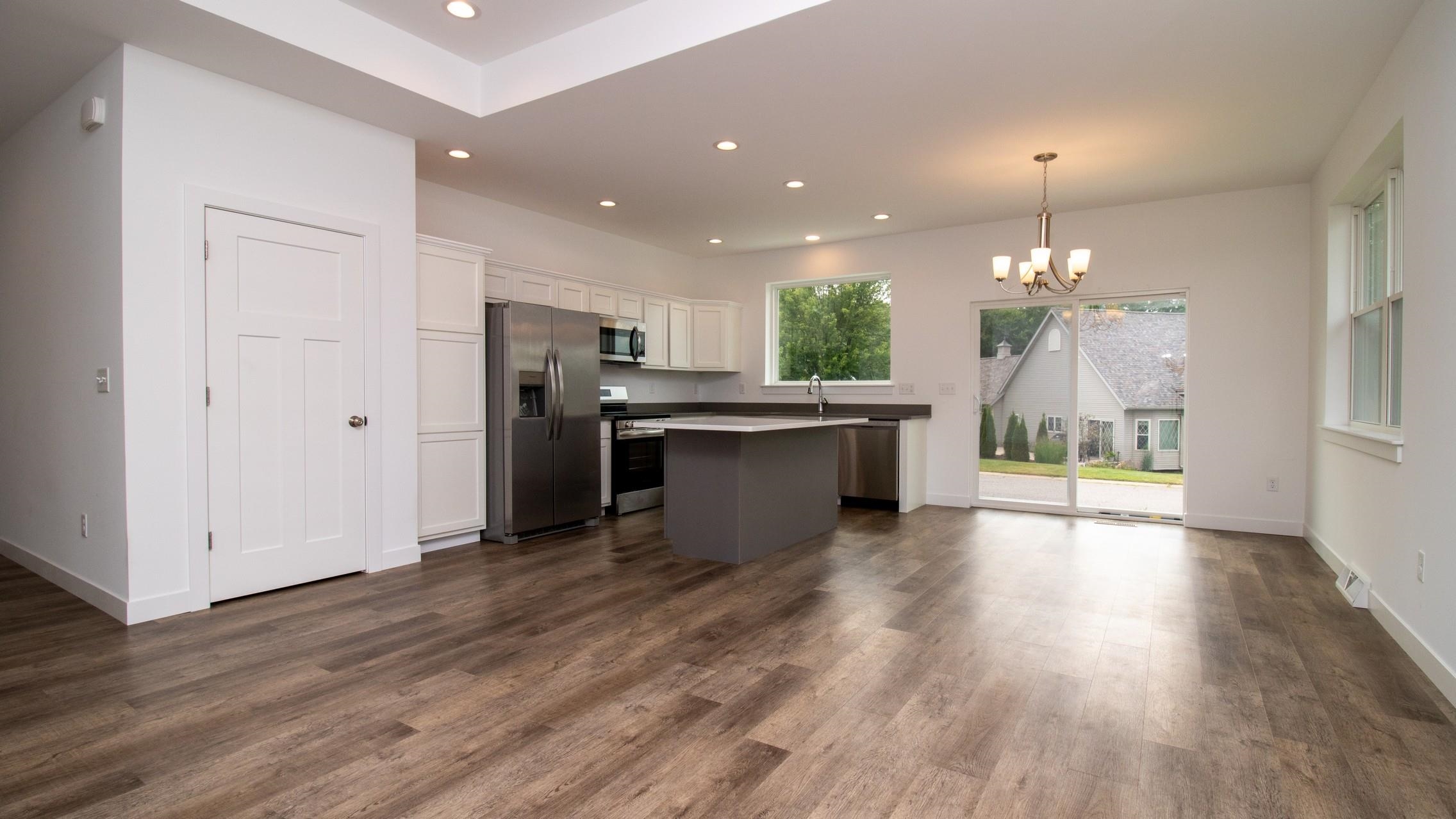 3404 Caesars Court Property Photo 17