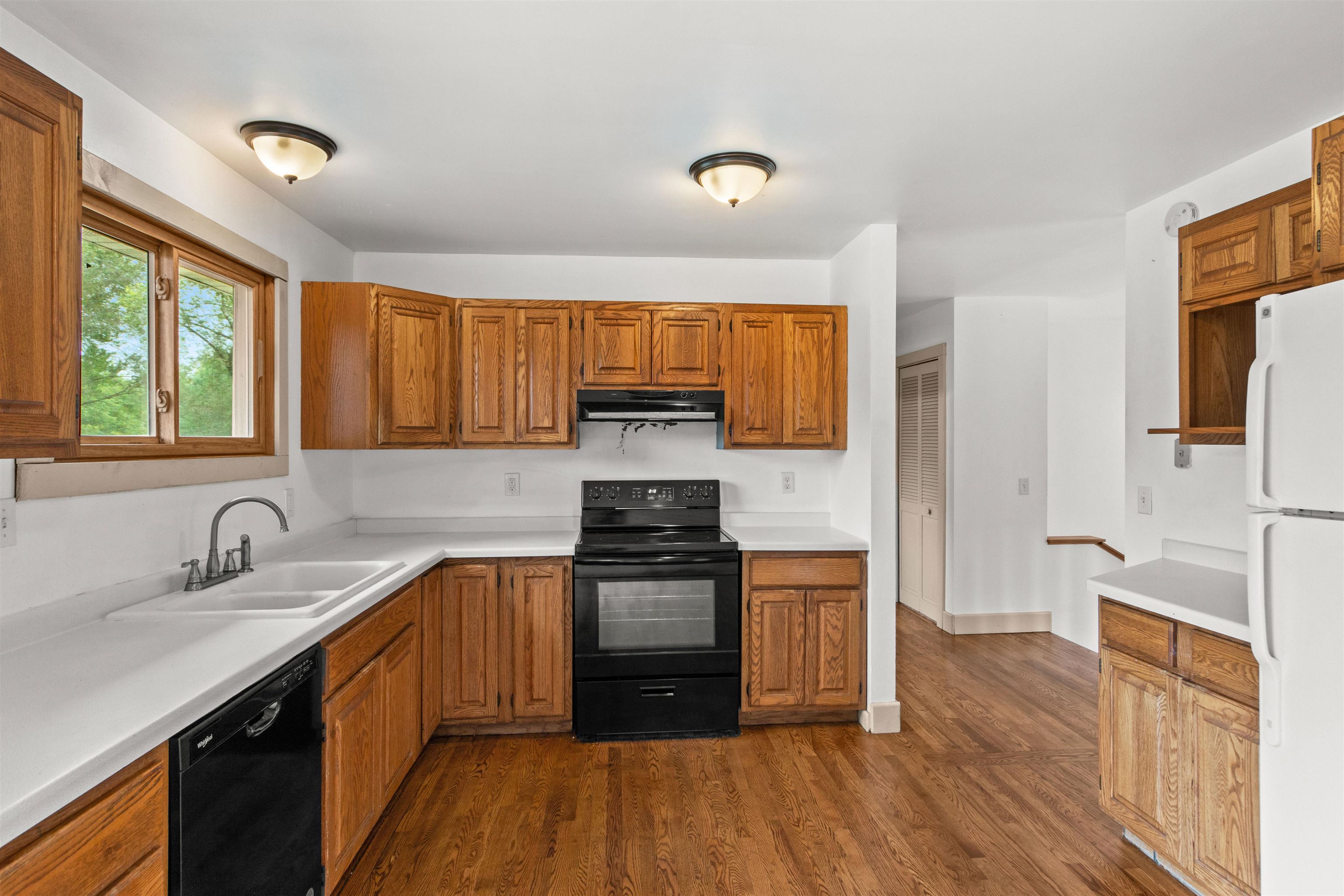 526 County Road Jj Property Photo 2