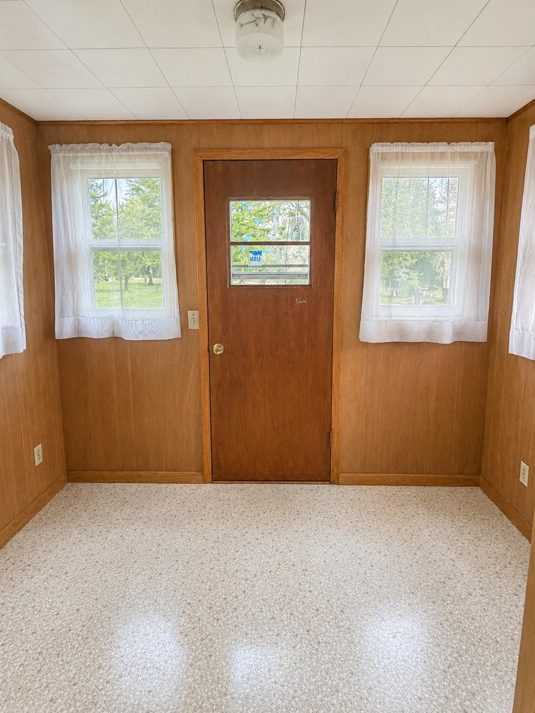 627 Wallace Place Property Photo 16