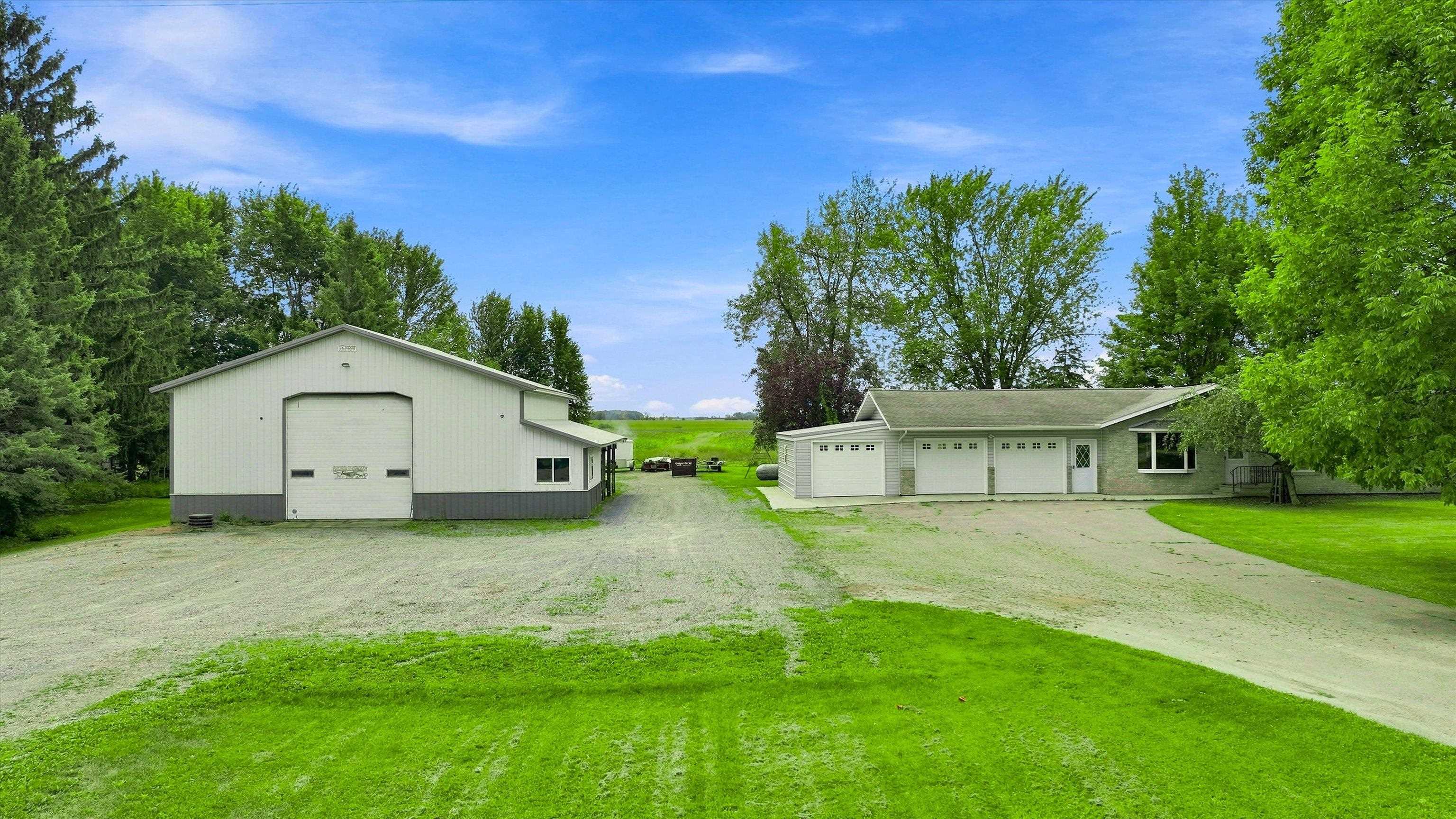 100335 Draper Road Property Photo 2