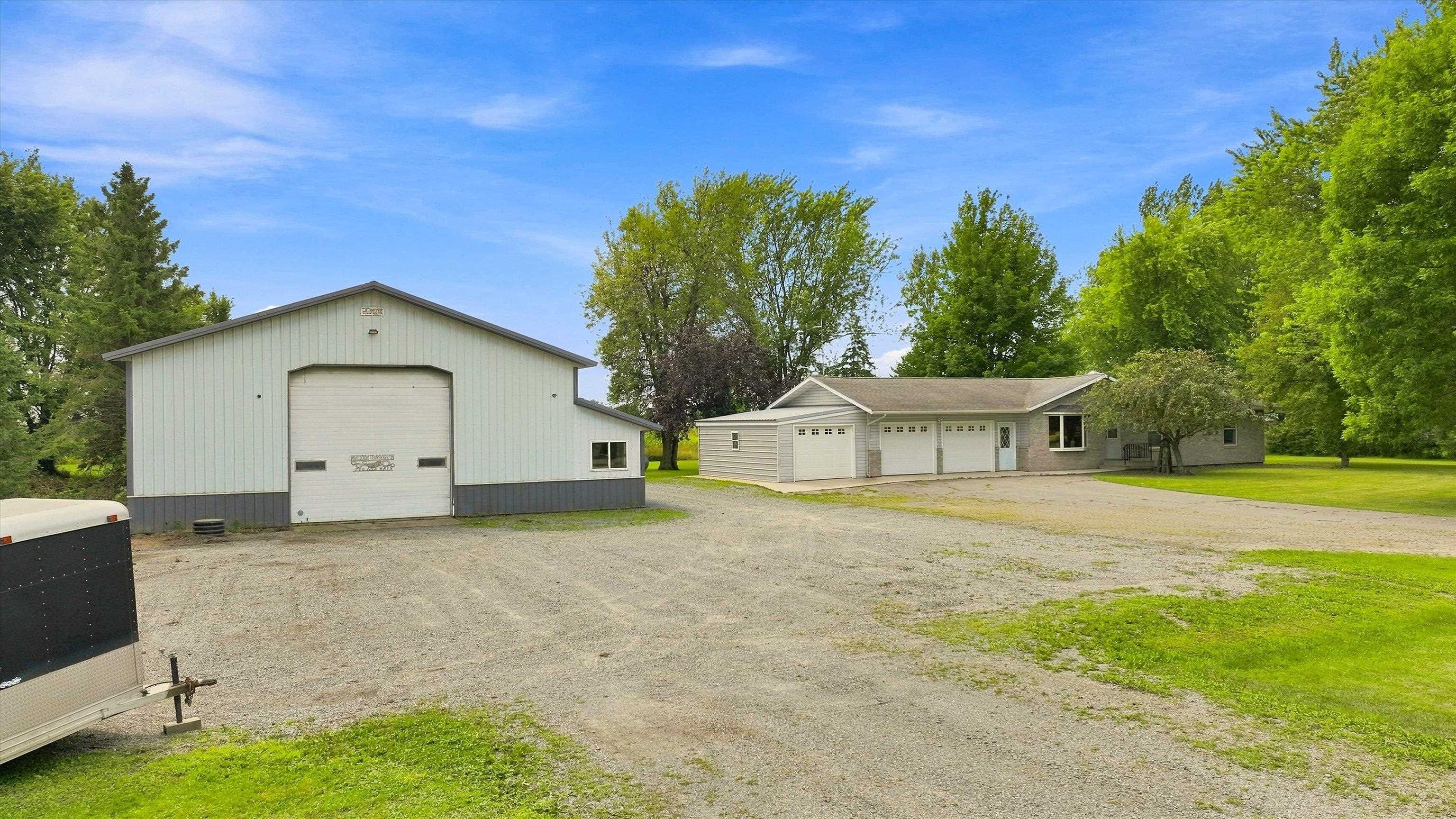 100335 Draper Road Property Photo 4
