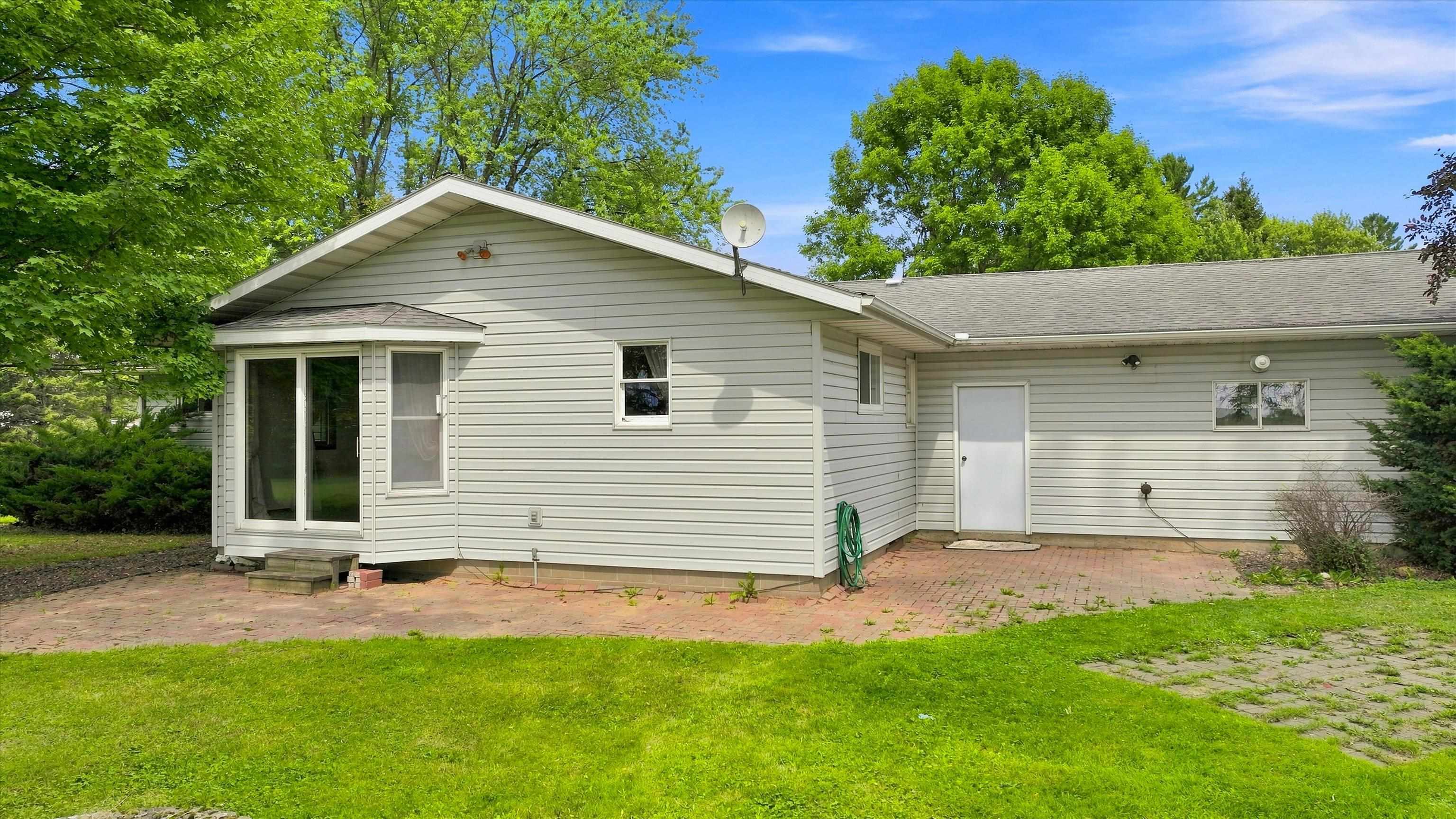 100335 Draper Road Property Photo 8