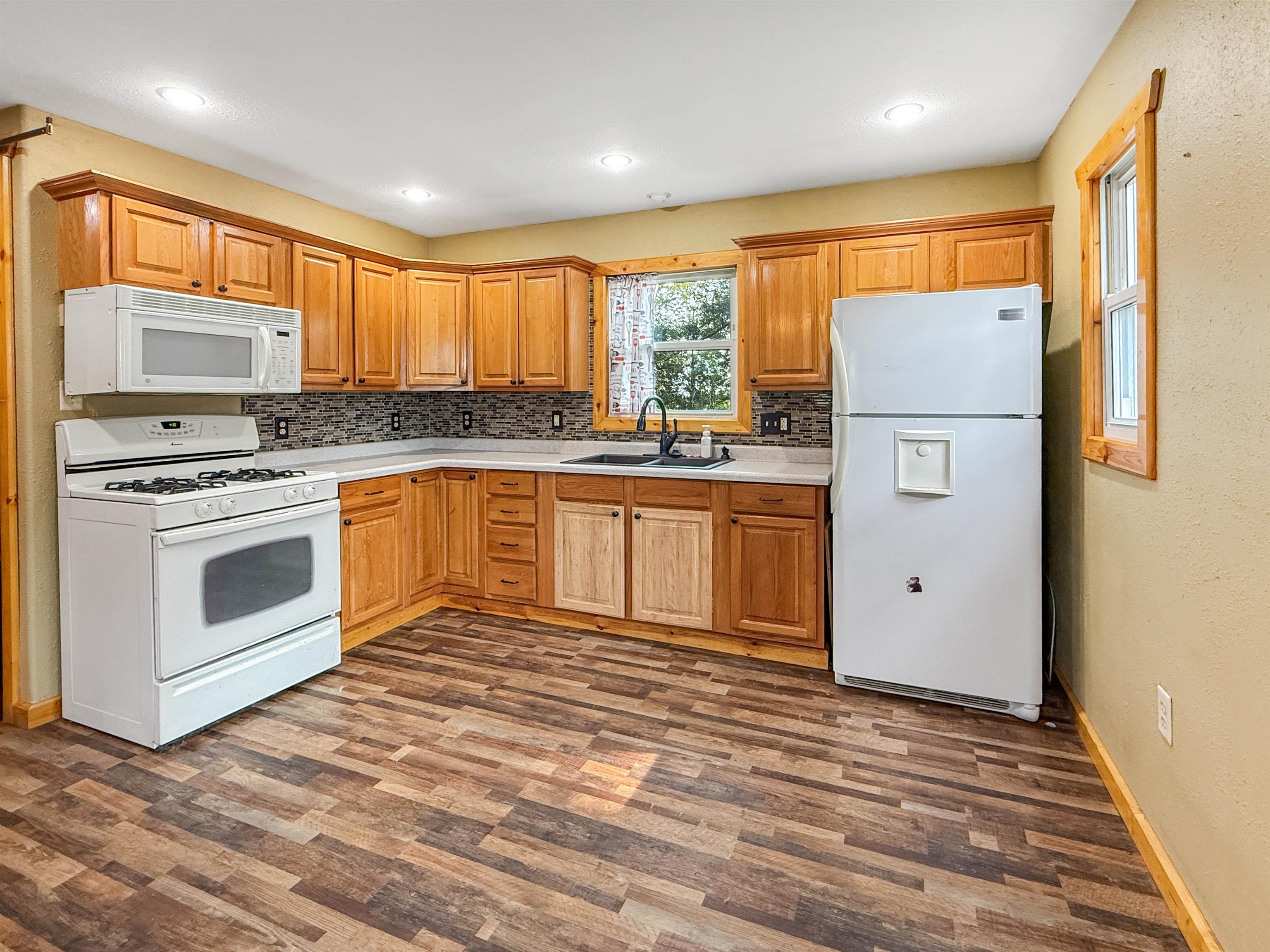 123283 County Highway C Property Photo 9