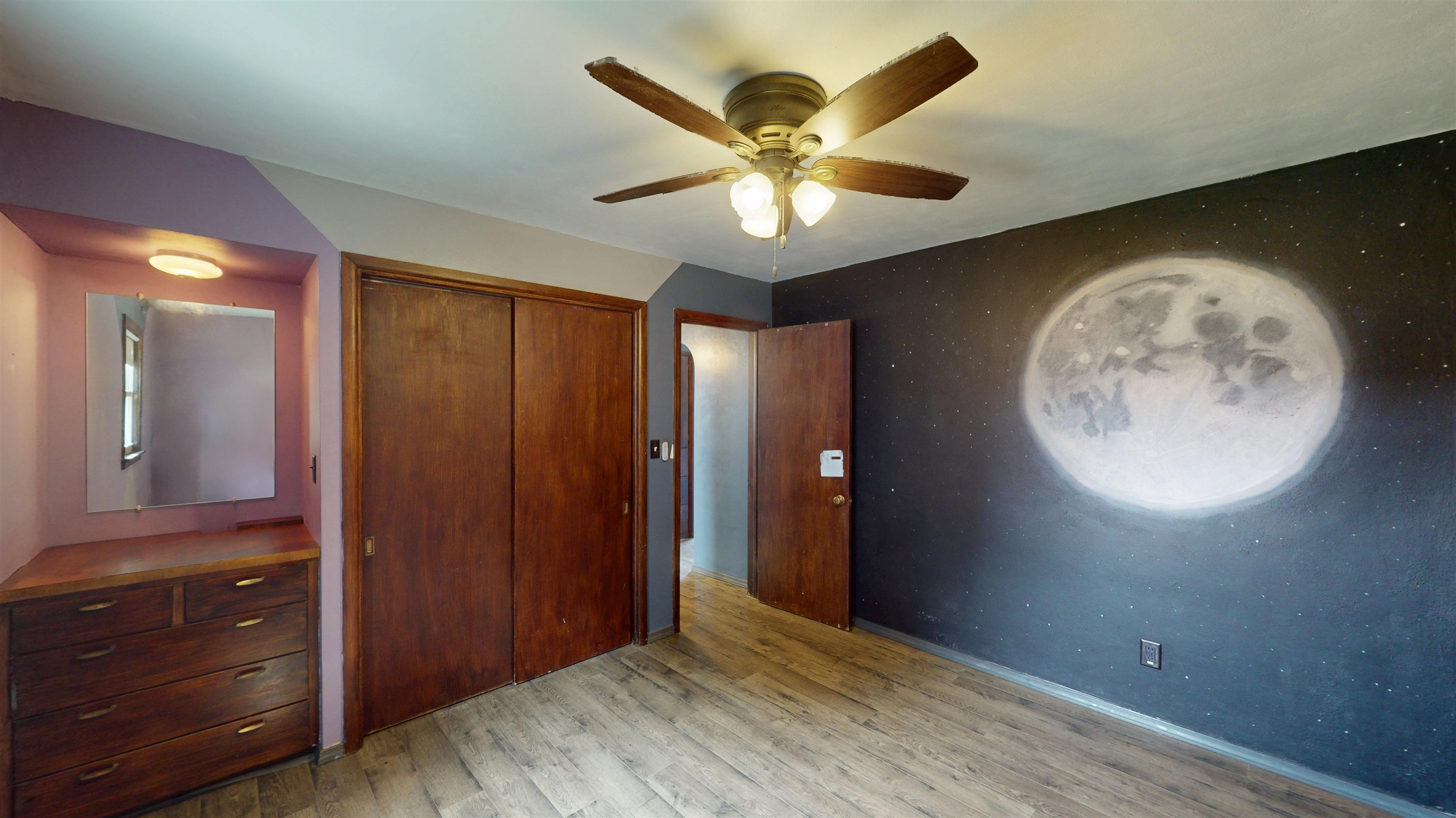 112 E 17th Street Property Photo 29
