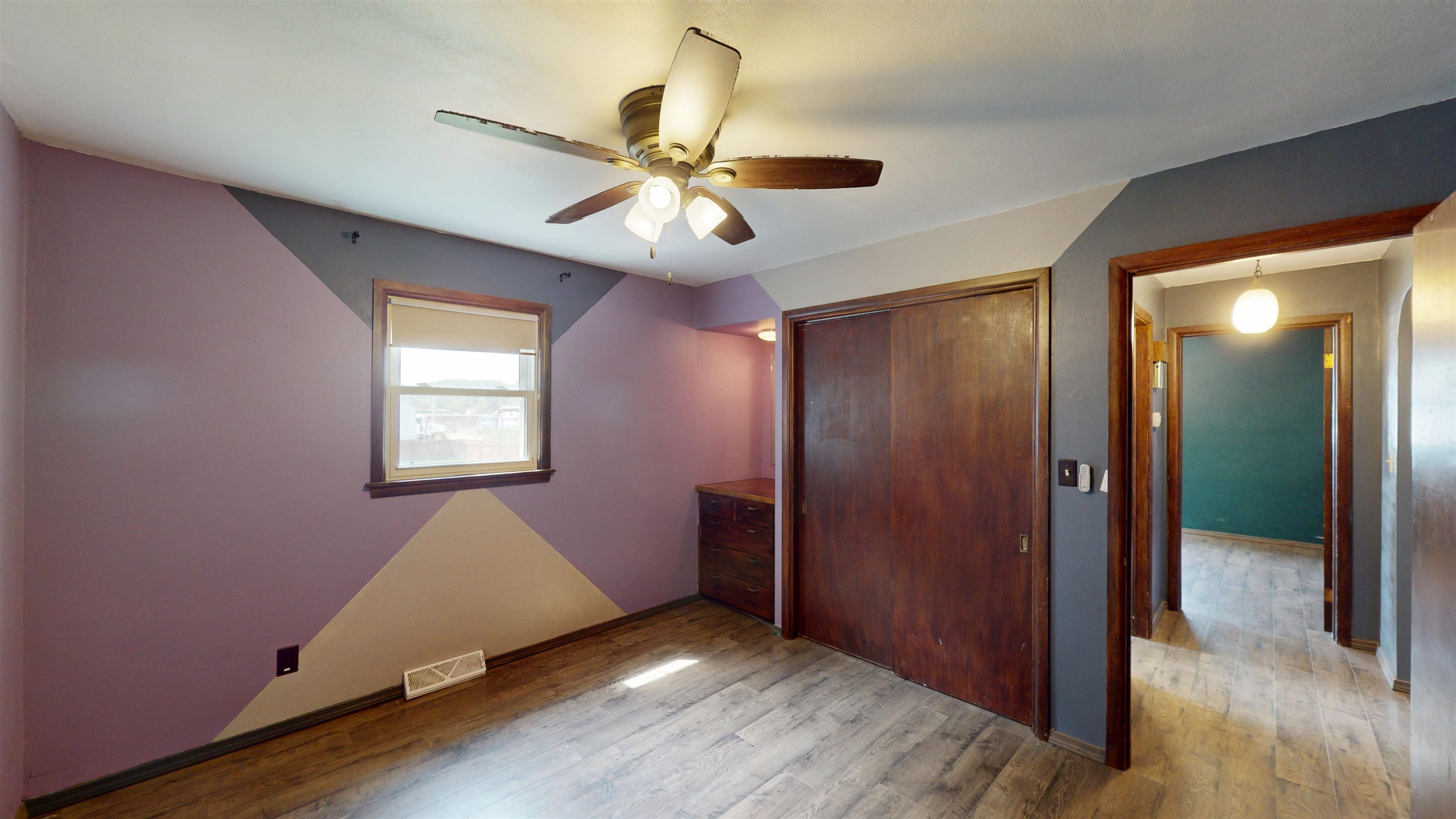 112 E 17th Street Property Photo 30