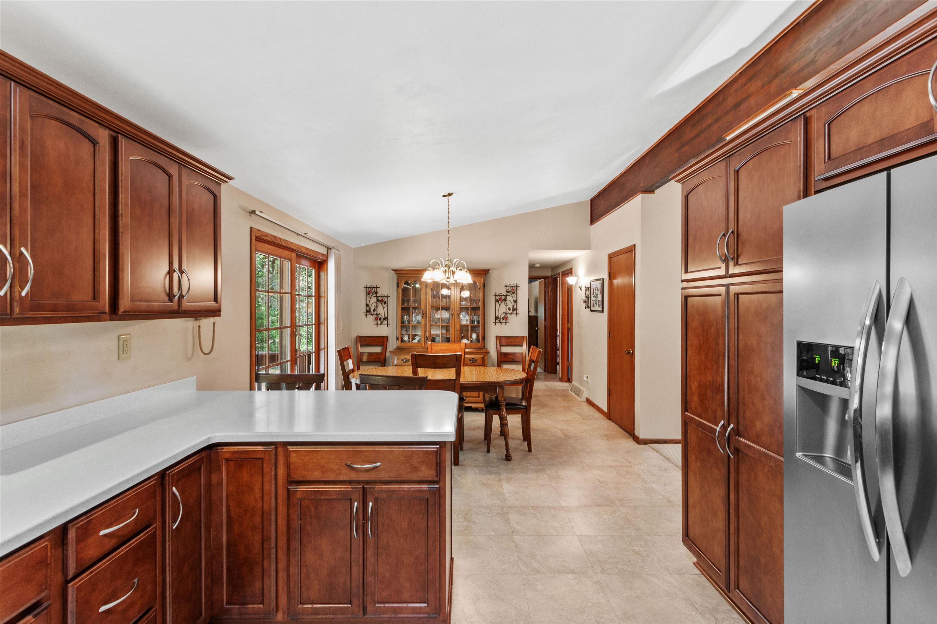 8206 Lakeview Drive Property Photo 7