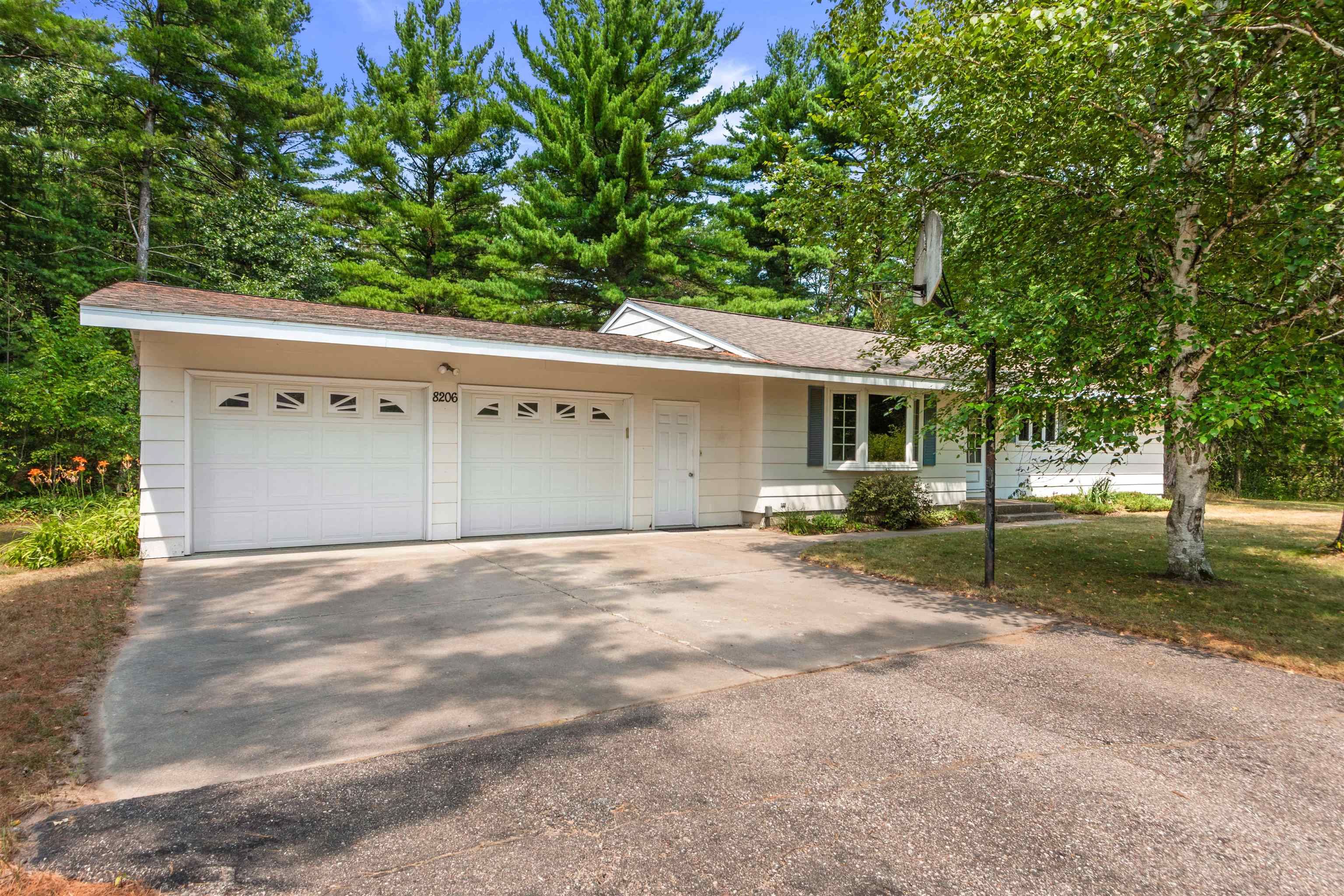 8206 Lakeview Drive Property Photo 38