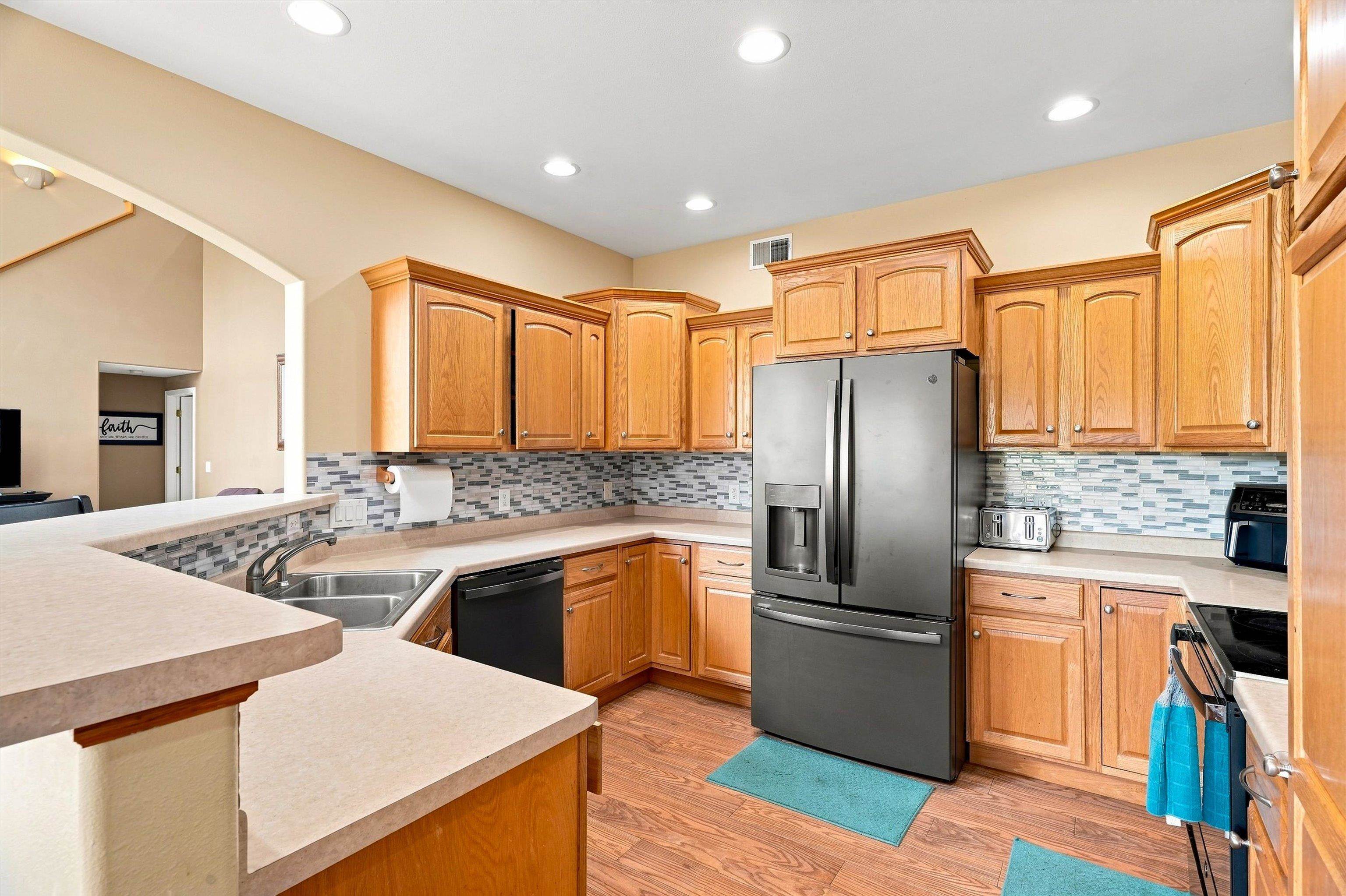 9875 Amber Drive Property Photo 14