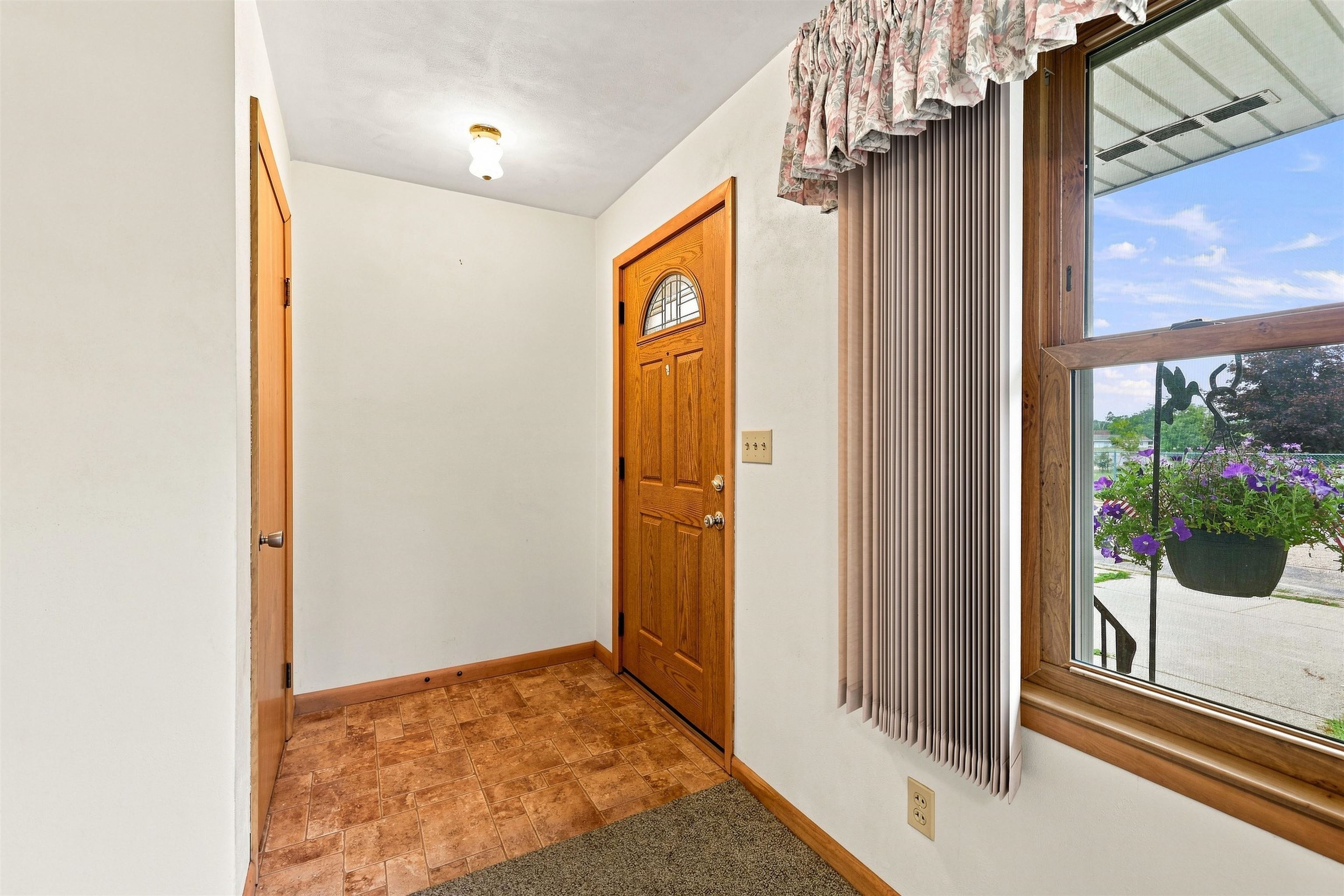 2809 Cleveland Avenue Property Photo 5