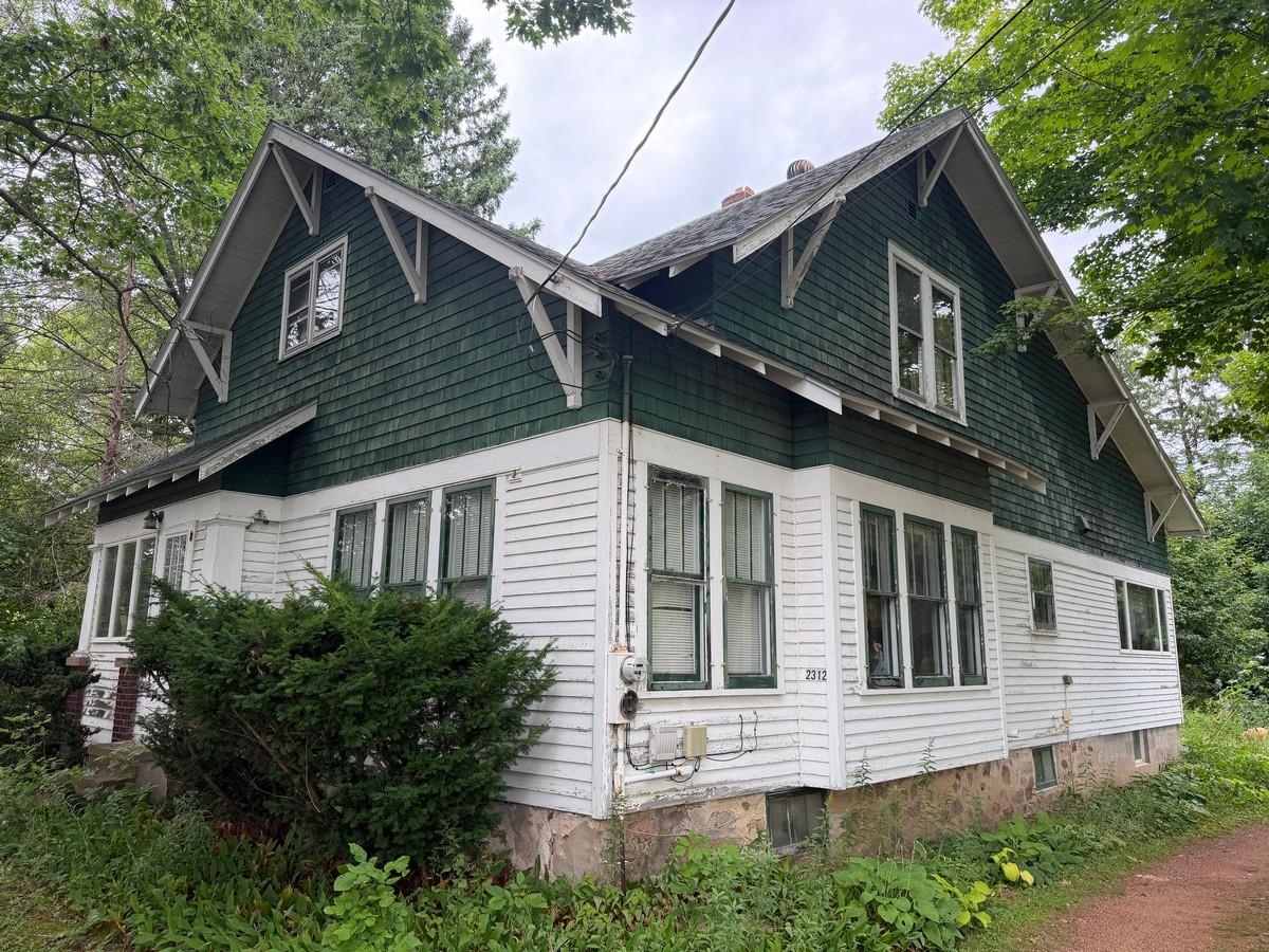 2312 Weston Avenue Property Photo 2