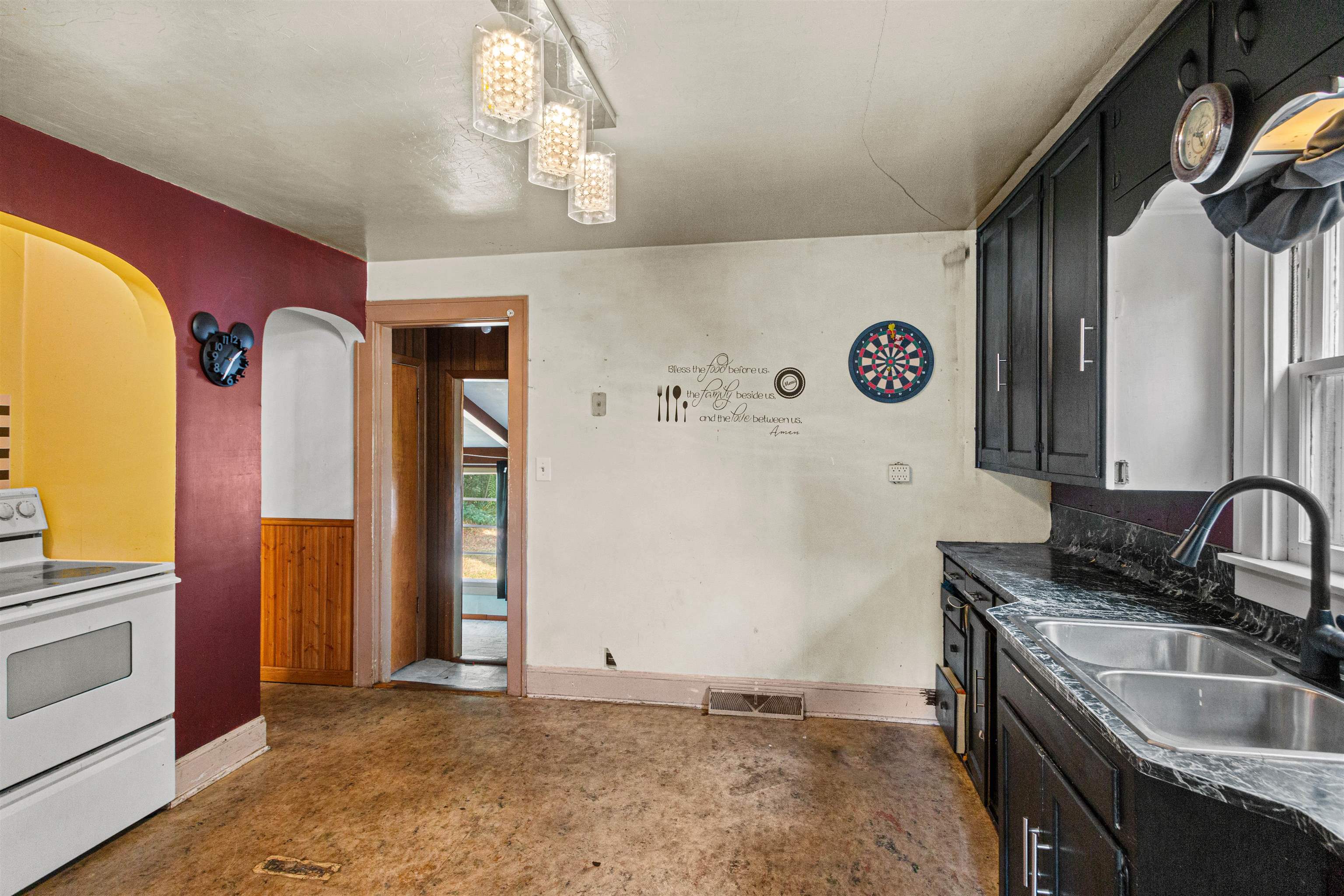 3004 Highway 73 Property Photo 2